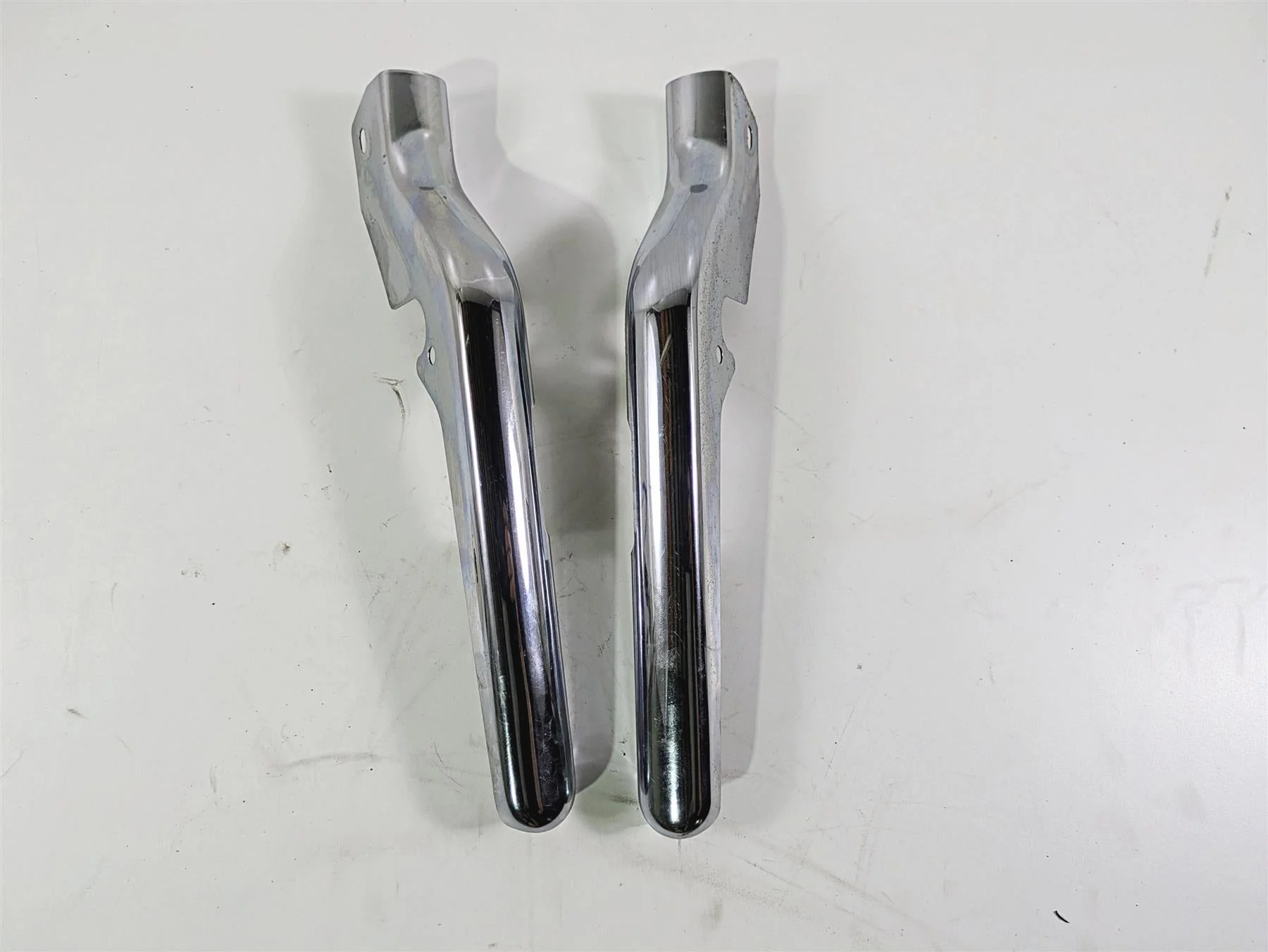 2005 Harley Touring FLHRI Road King Rear Frame Chrome Cover Struts 47502-97 - Image 3
