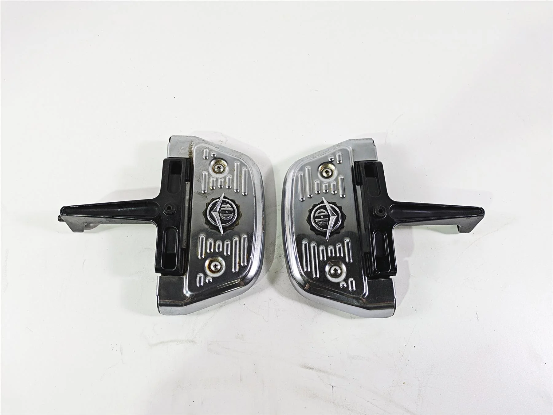 2005 Harley Touring FLHRI Road King Rear Passenger Floor Board Set 52719-93B
