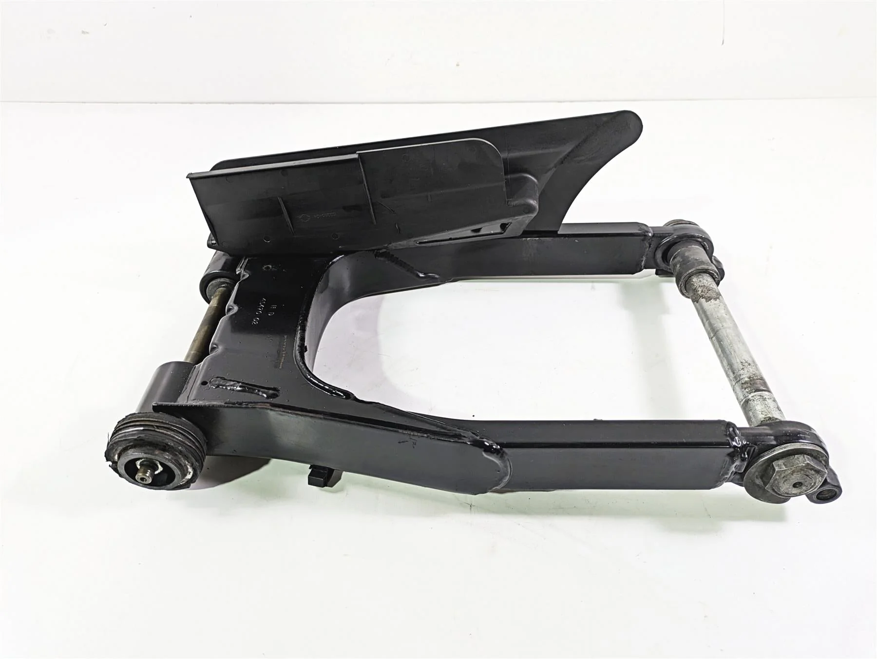 2005 Harley Touring FLHRI Road King Rear Swingarm Swing Arm 1" 47549-02A