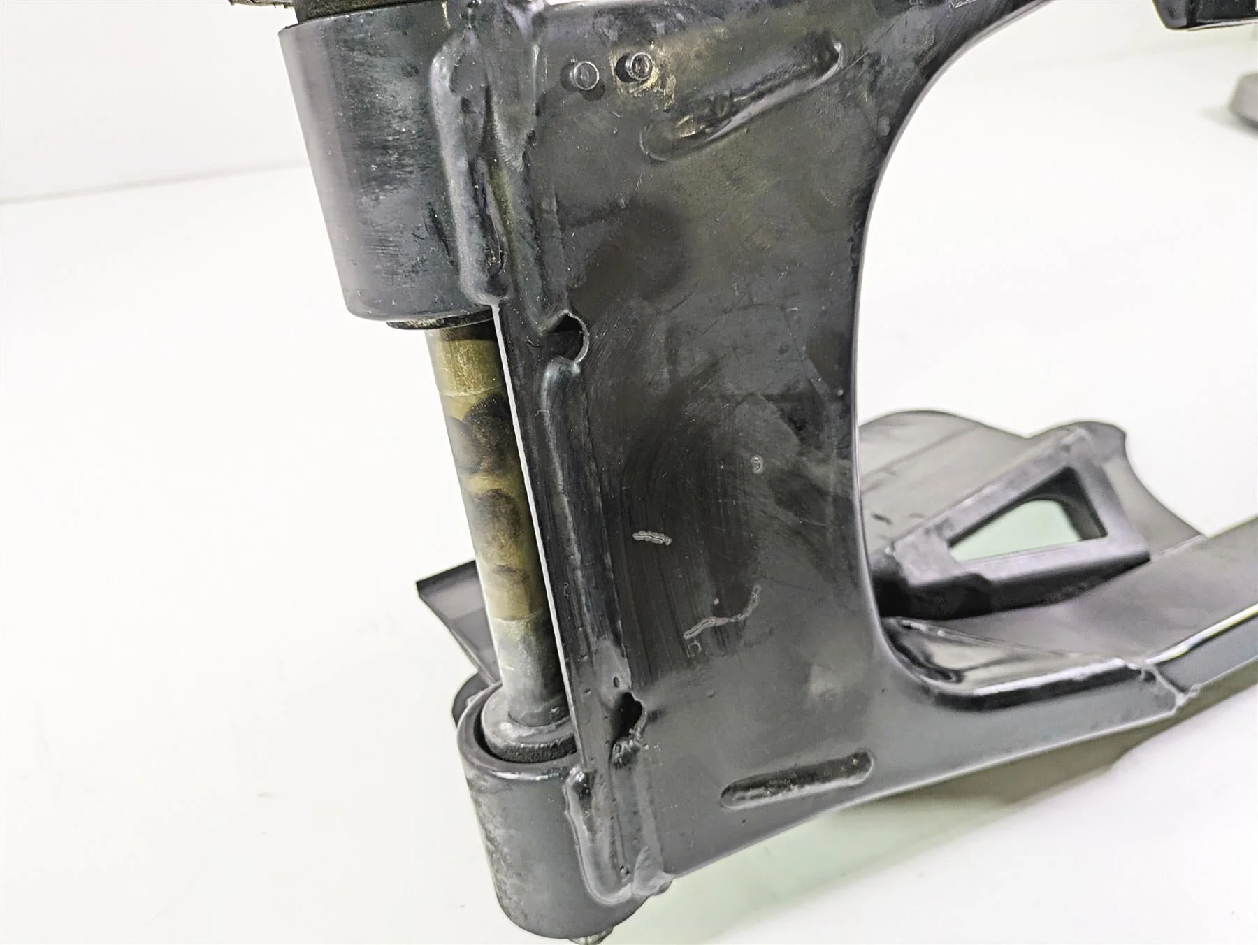 2005 Harley Touring FLHRI Road King Rear Swingarm Swing Arm 1" 47549-02A - Image 9