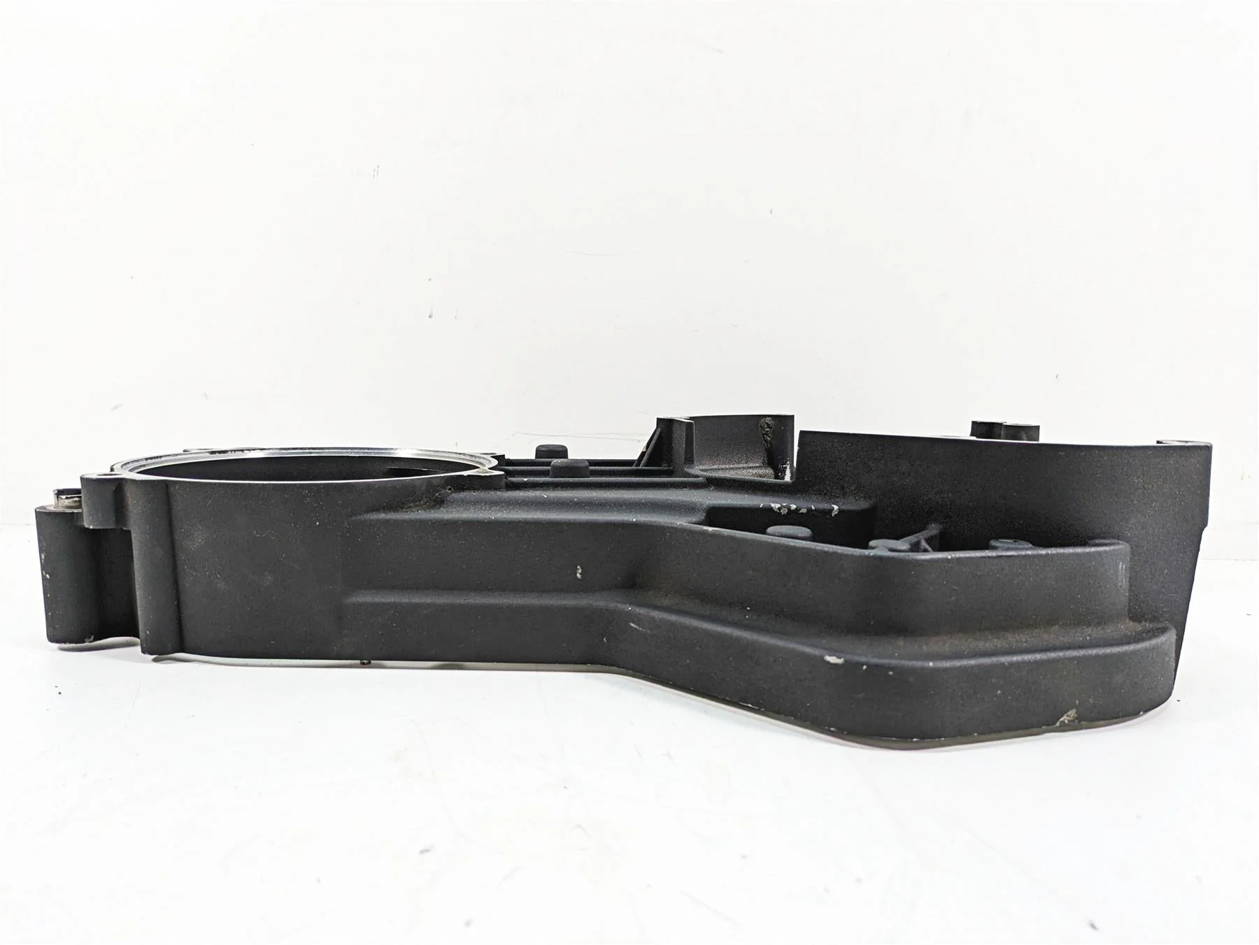 2005 Harley Touring FLHTCUI Electra Glide Inner Primary Drive Cover 60677-01C - Image 9