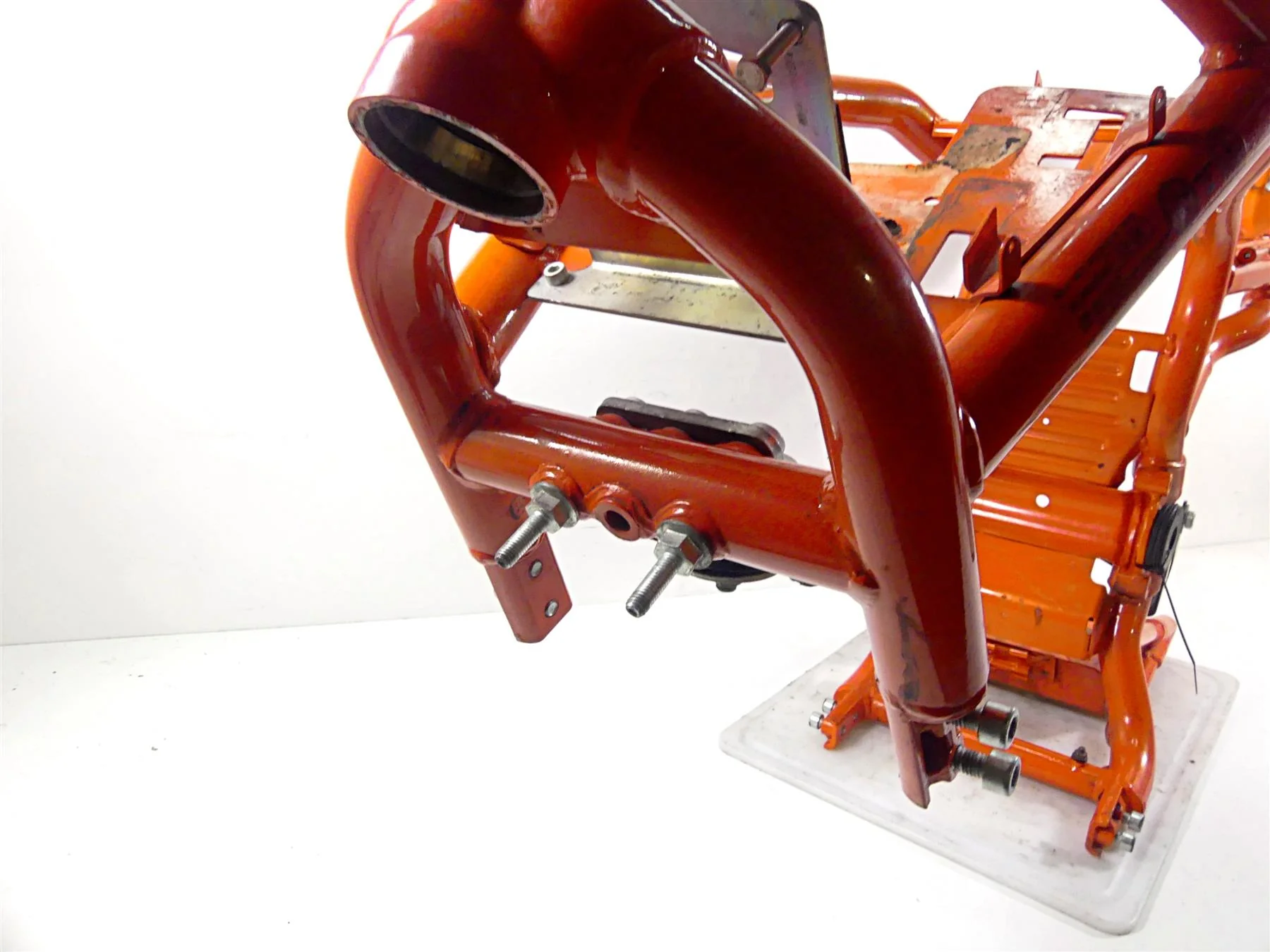 2005 Harley VRSCSE CVO V-Rod Straight Frame Chassis Electric Orange With Missouri Clean Title -  48193-08 - Image 11