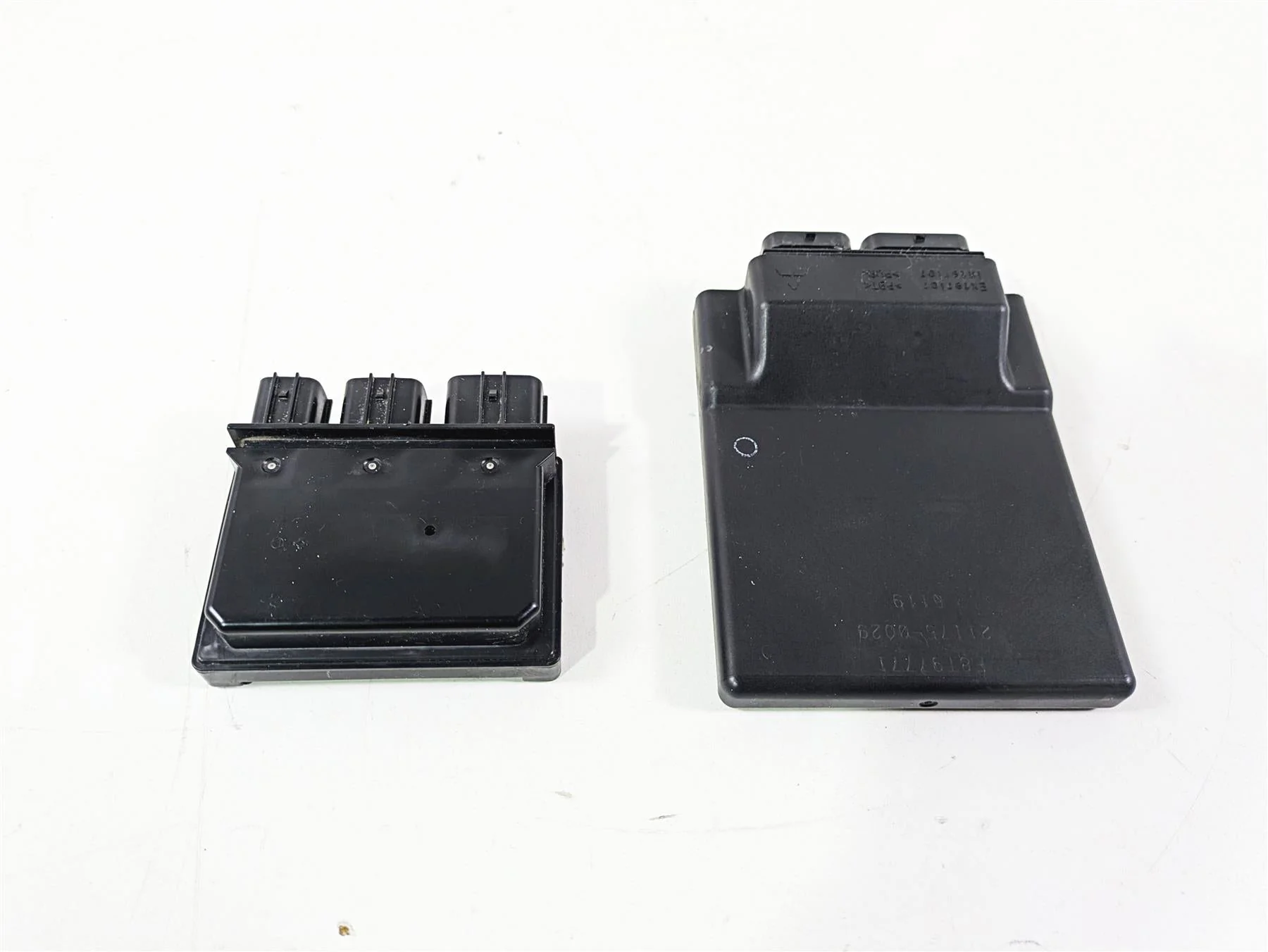 2005 Kawasaki ZX1000 ZX10R Ninja Cdi Ecu Ecm & Black Relay Box Set 21175-0029 - Image 3