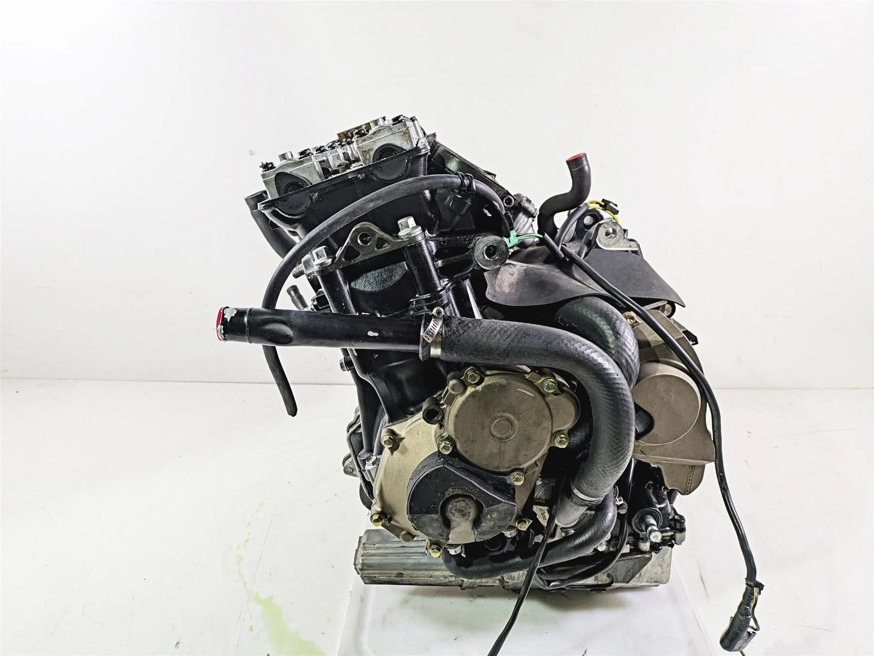 2005 Kawasaki ZX1000 ZX10R Ninja Engine Motor Crankcase - Read 14001-0058 - Image 2