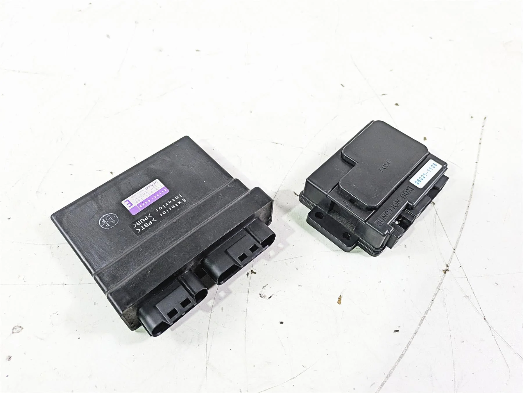 2005 Kawasaki ZX12R Ninja Cdi Ecu Ecm Control Module & Junction Box 21175-0038 - Image 12
