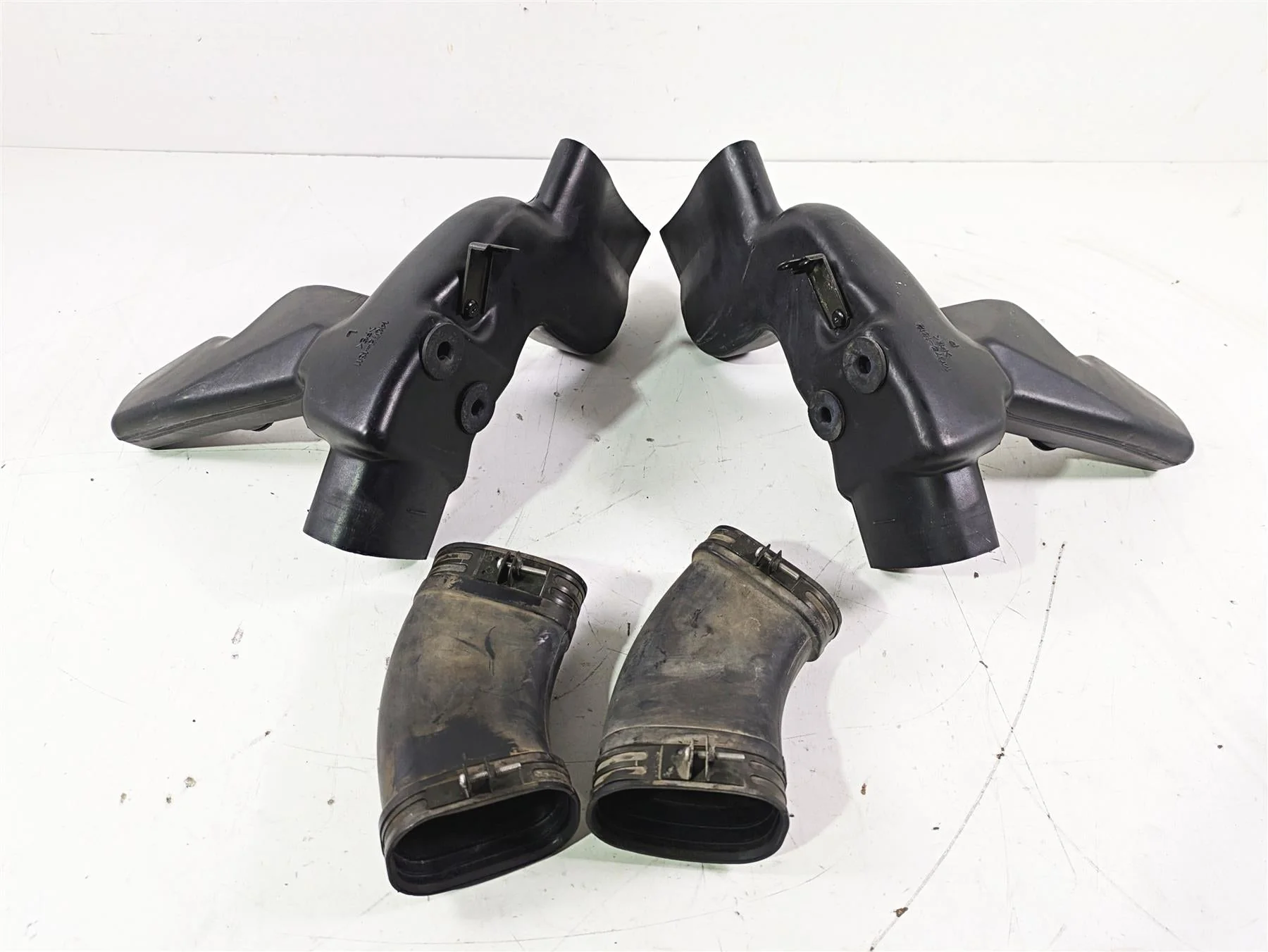 2005 Kawasaki ZX12R Ninja Front Air Duct Ram Set 14073-1811 14073-1750 - Image 12