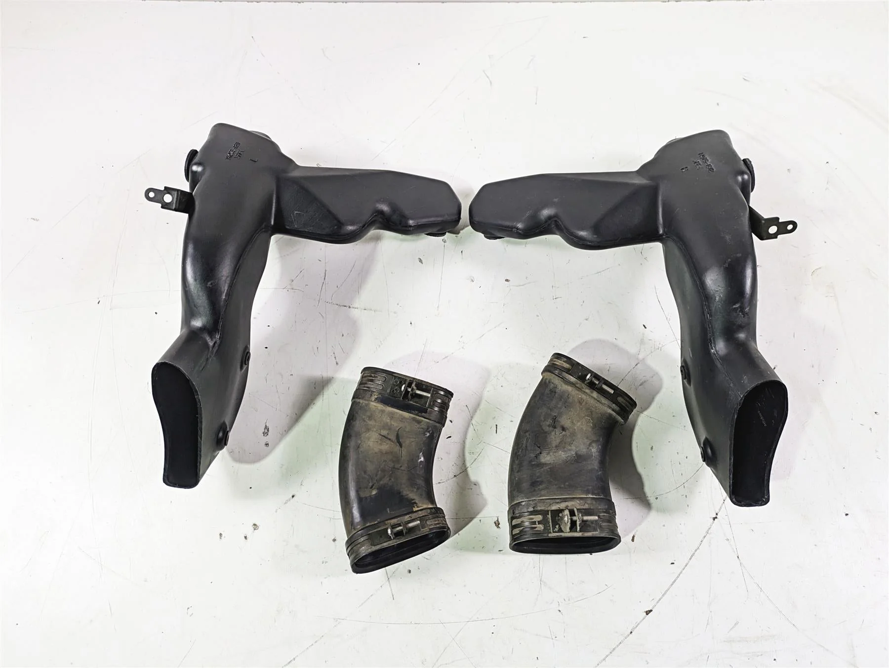 2005 Kawasaki ZX12R Ninja Front Air Duct Ram Set 14073-1811 14073-1750 - Image 4