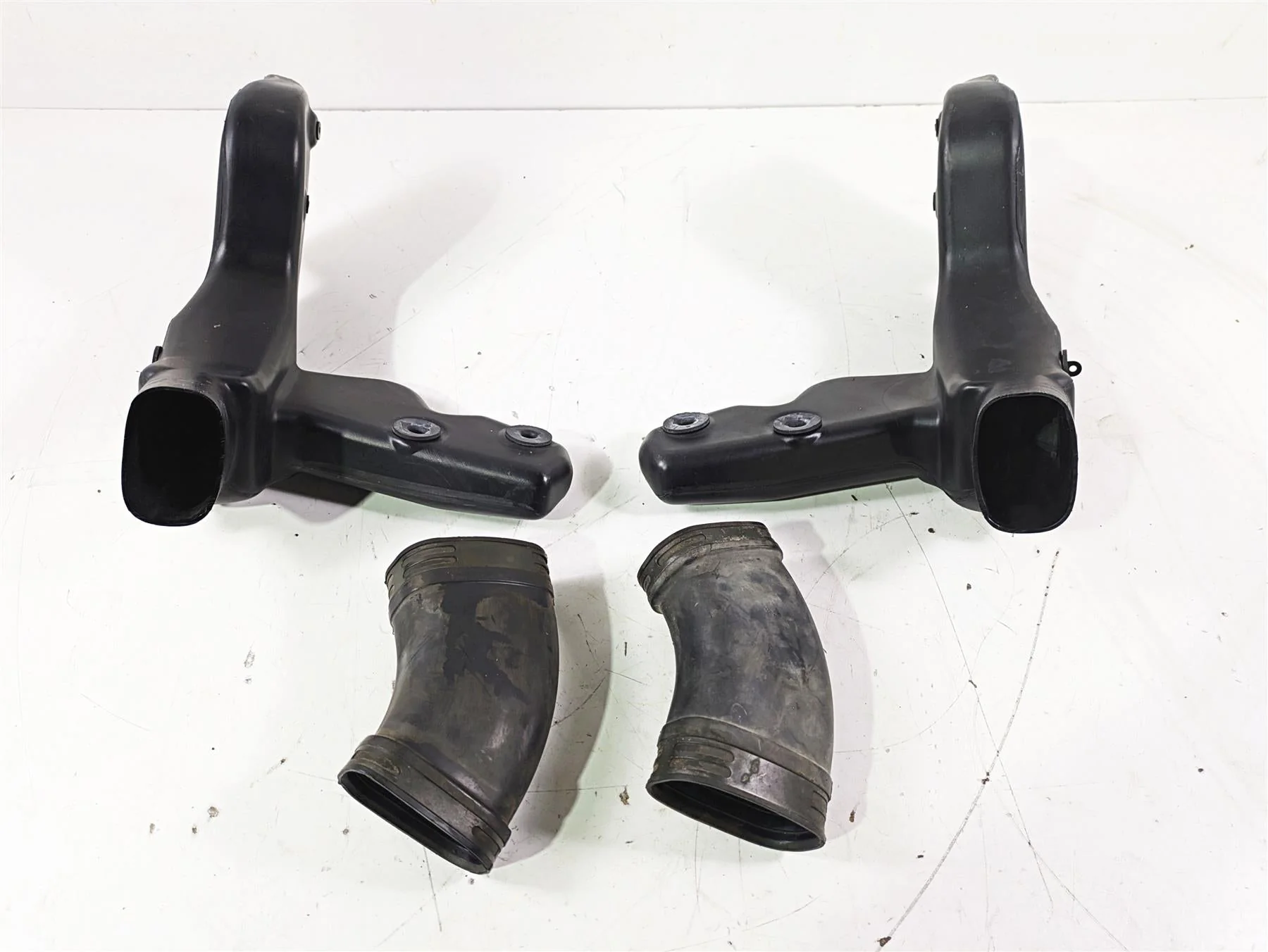 2005 Kawasaki ZX12R Ninja Front Air Duct Ram Set 14073-1811 14073-1750 - Image 8