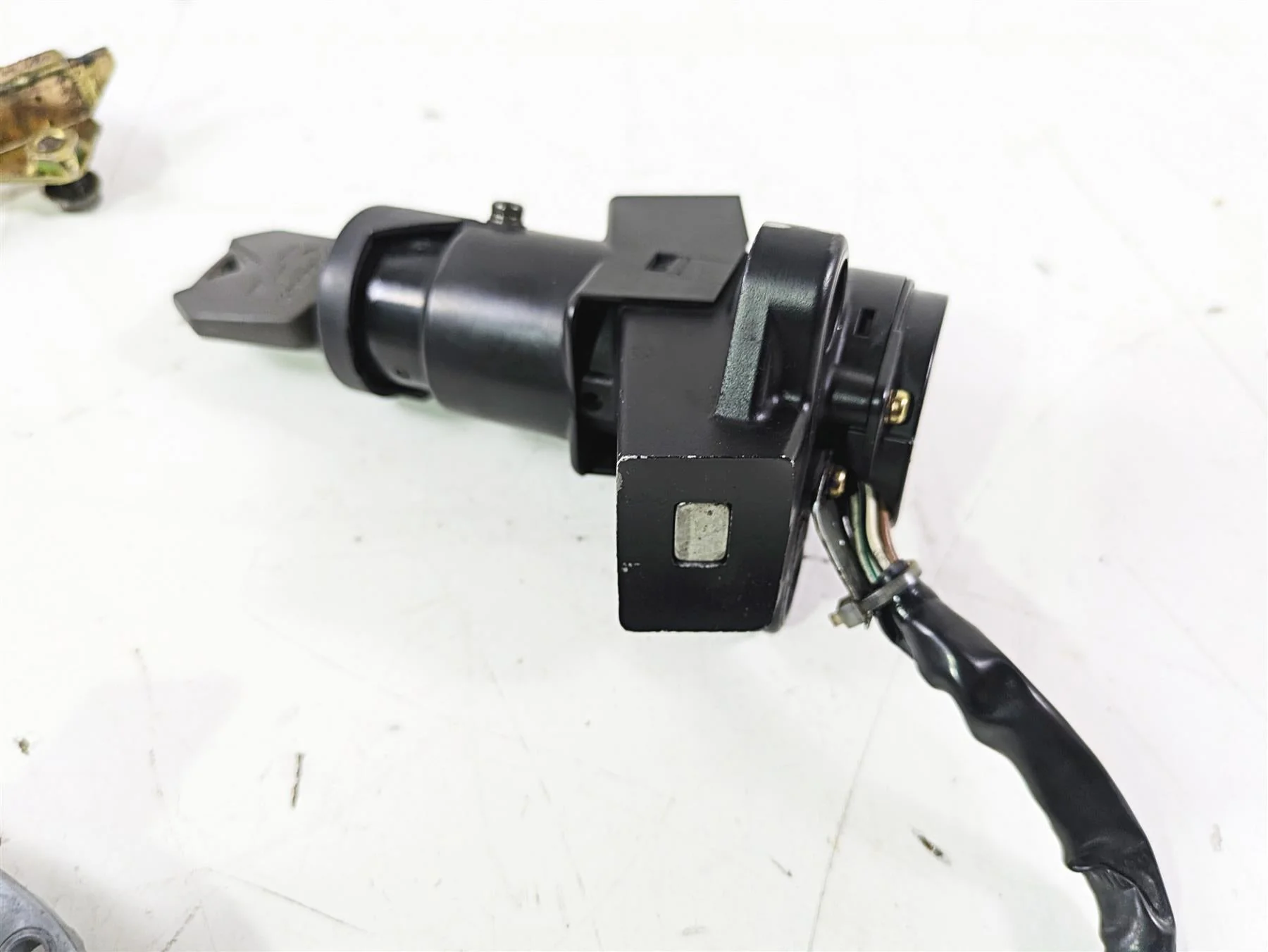 2005 Kawasaki ZX12R Ninja Ignition Switch Key Lock Tank Cap Set 27005-5130 - Image 6