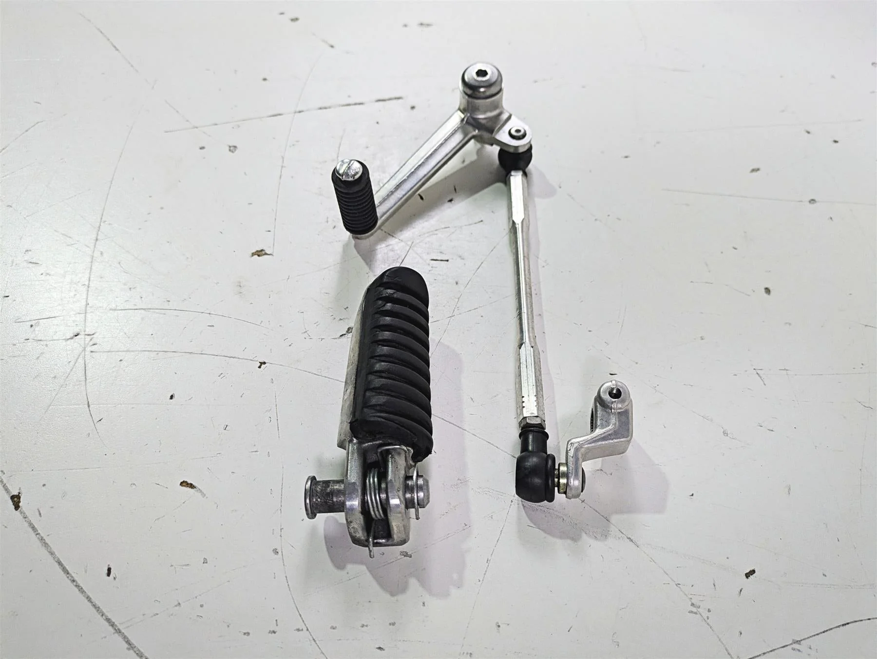 2005 Kawasaki ZX12R Ninja Left Front Footpeg & Shifter 34028-1428 13242-1363 - Image 3