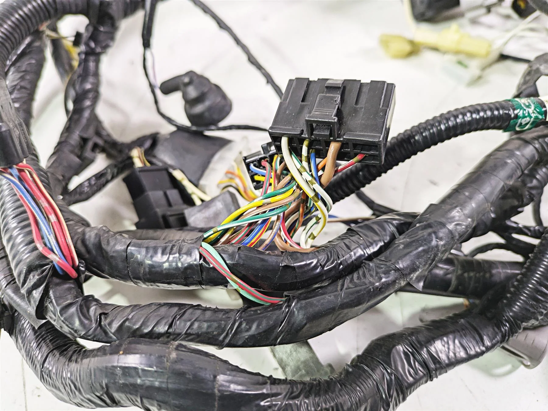 2005 Kawasaki ZX12R Ninja Main Wiring Harness Loom Set - No Cuts 26030-1959 - Image 8