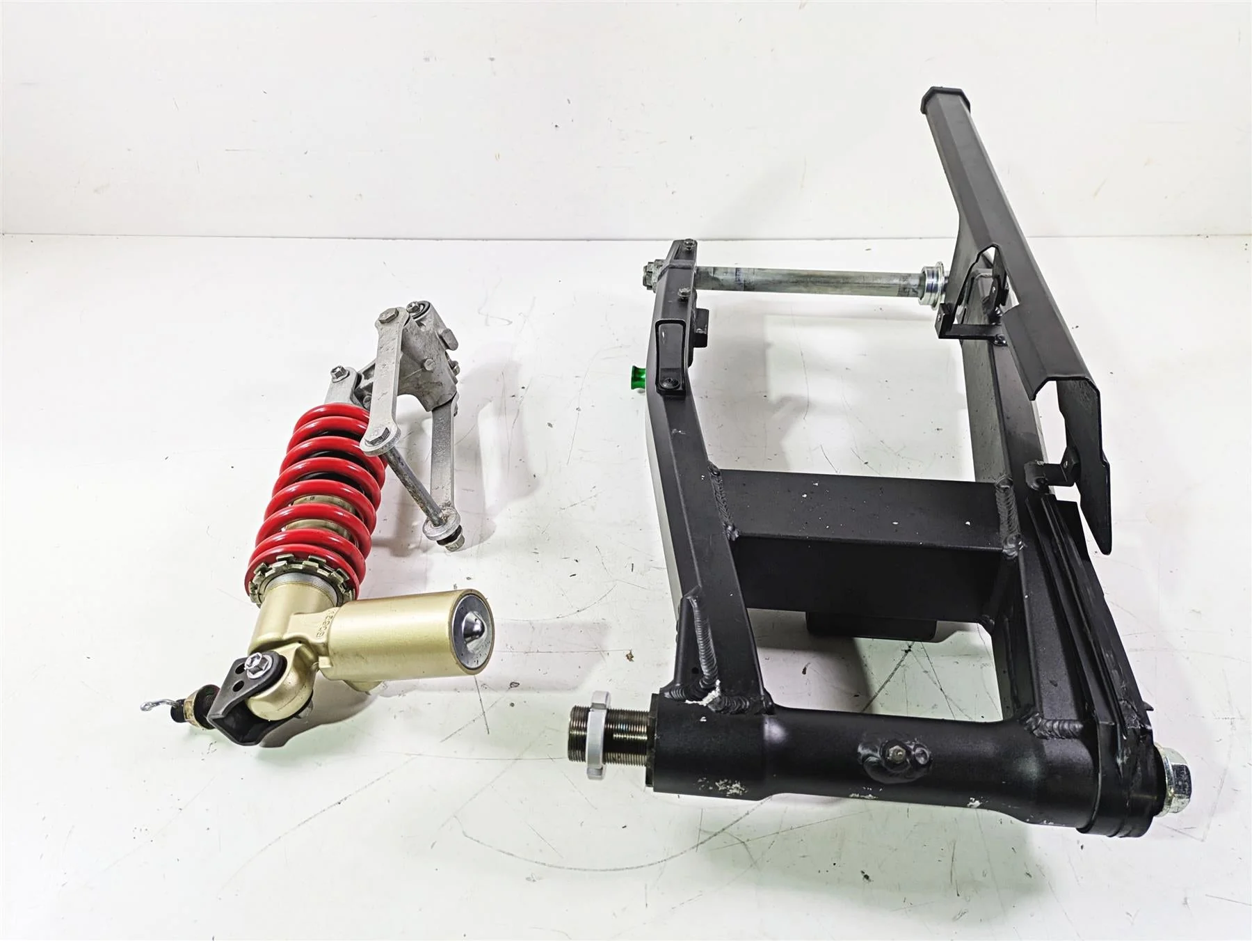 2005 Kawasaki ZX12R Ninja Rear Swingarm & Kyb Shock Set 33001-0053-8F 45014-0025 - Image 2