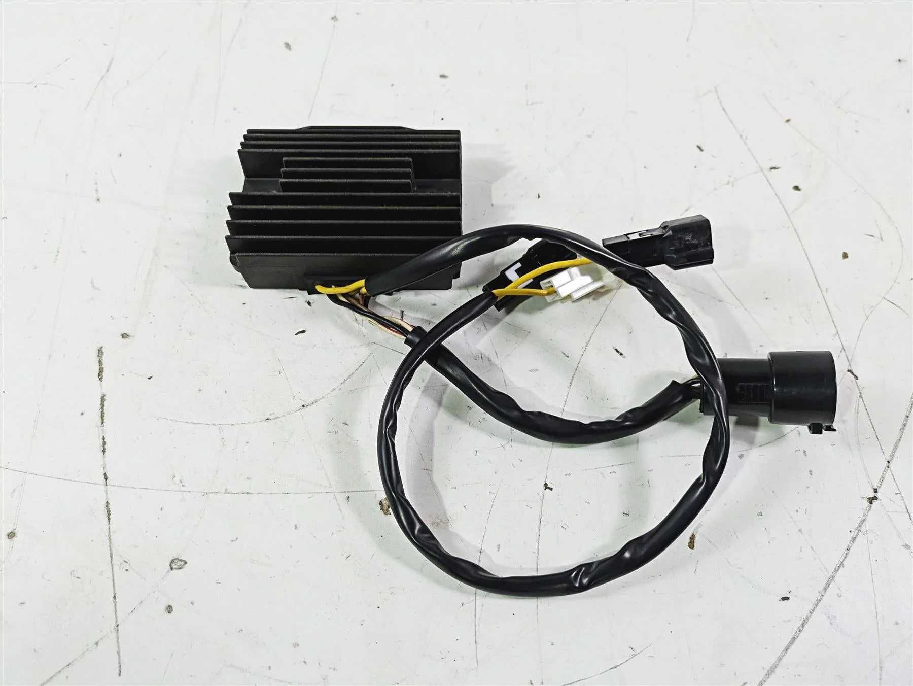 2005 Kawasaki ZX12R Ninja Rectifier Voltage Regulator SH689CB 21066-0007 - Image 3