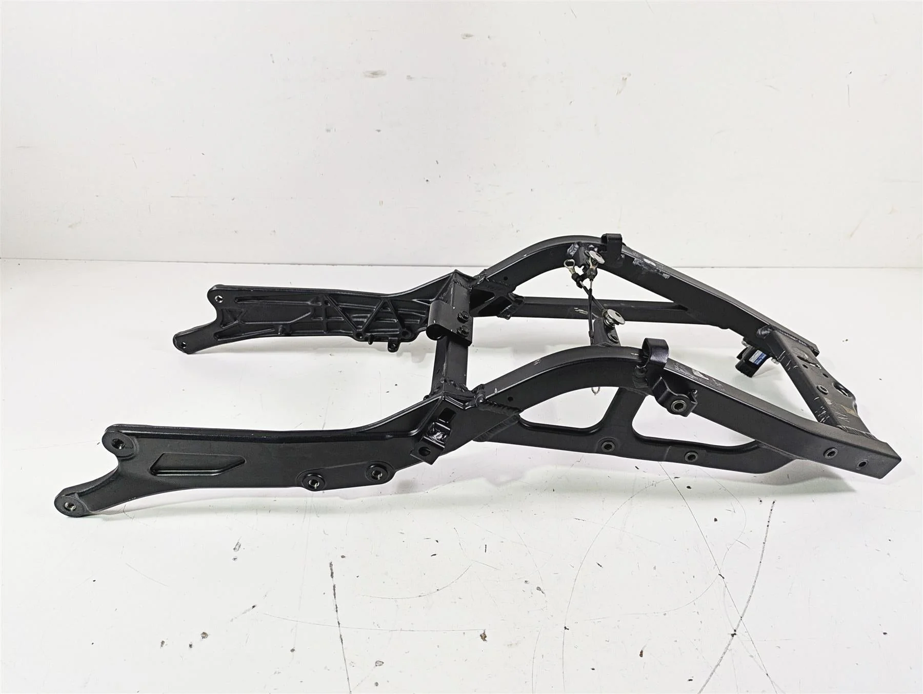 2005 Kawasaki ZX12R Ninja Straight Rear Subframe Sub Frame 32160-1778-8F