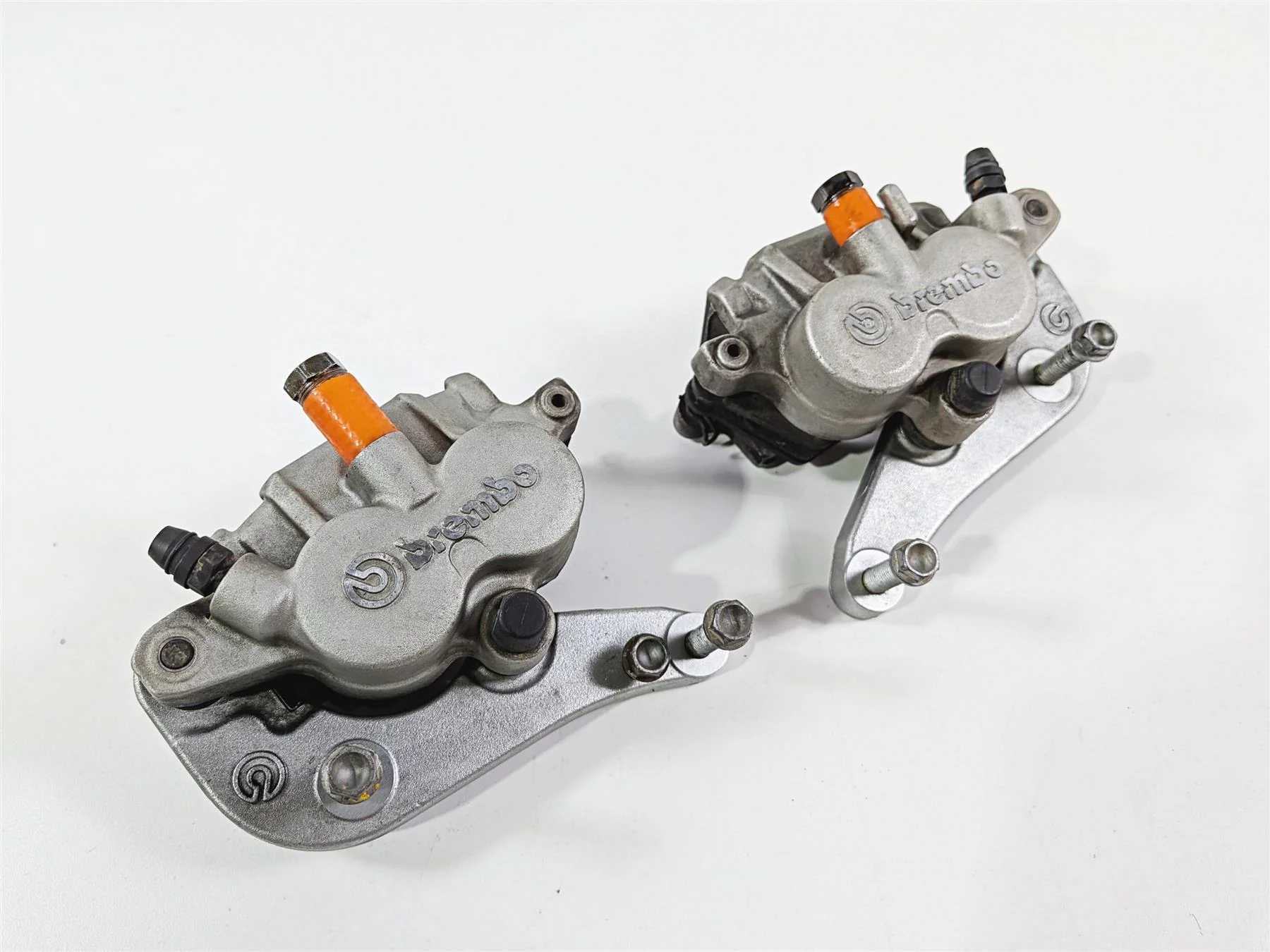2005 KTM 950 LC8 Adventure Brembo Front Brake Calipers 60013016000 60013015000 - Image 12