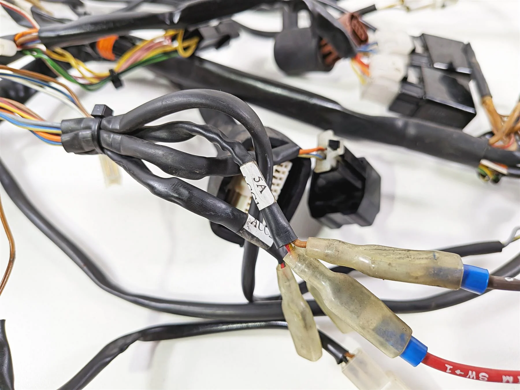 2005 KTM 950 LC8 Adventure Clean Main Wiring Harness Loom - No Cuts 60011075000 - Image 9