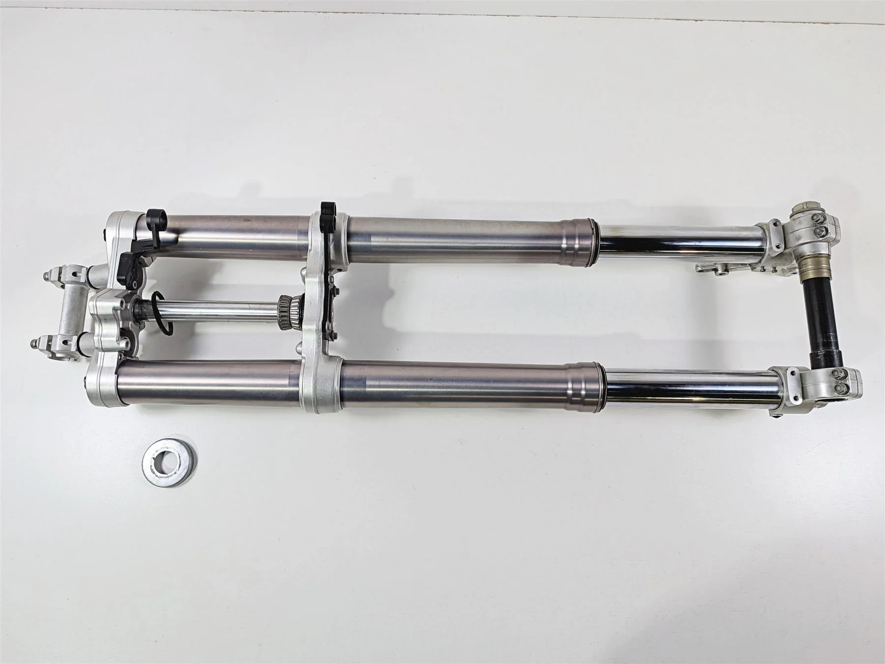 2005 KTM 950 LC8 Adventure Forks Triple Tree Riser Axle 1418Y756LS 1418Y756RS