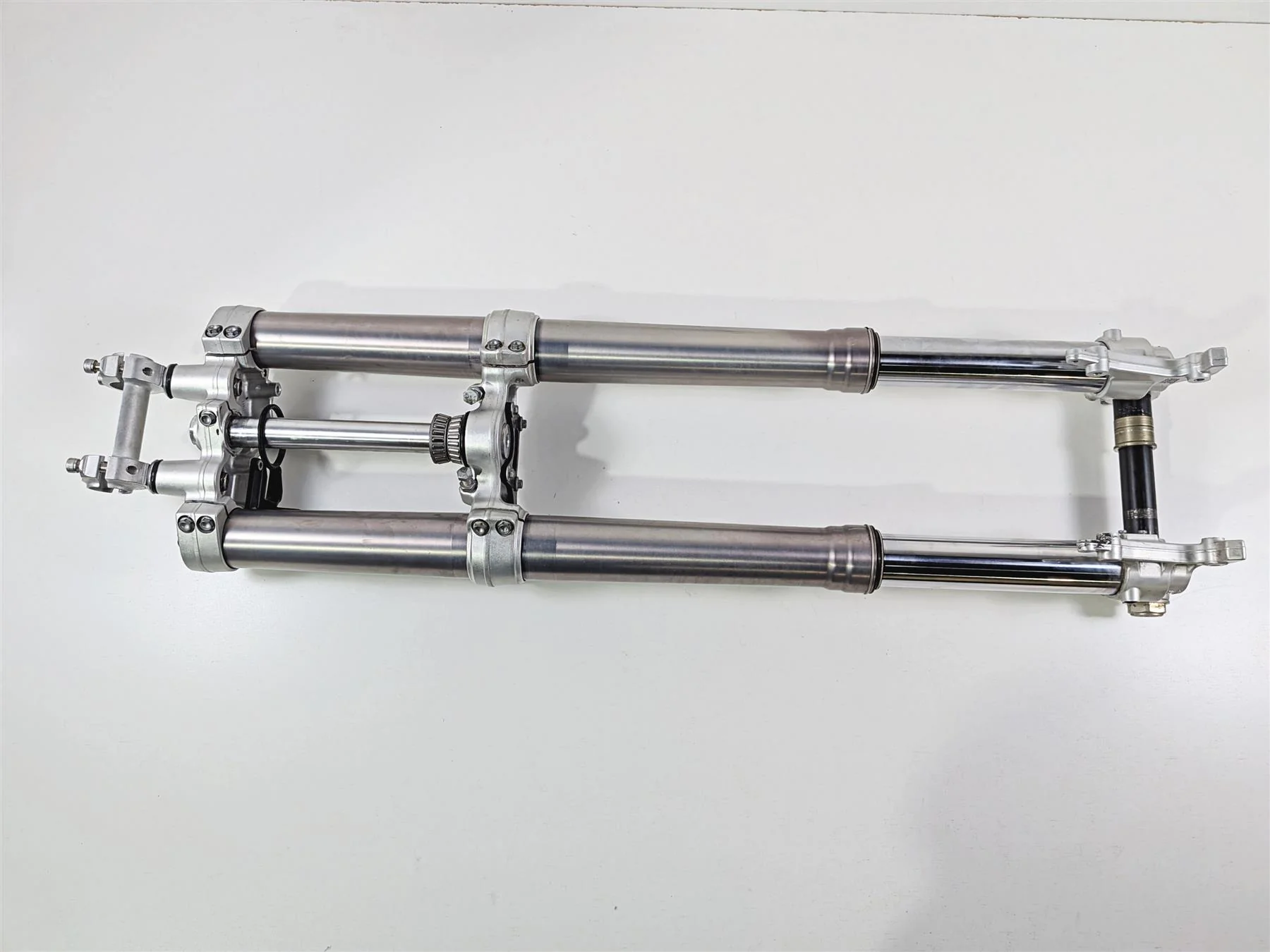 2005 KTM 950 LC8 Adventure Forks Triple Tree Riser Axle 1418Y756LS 1418Y756RS - Image 11