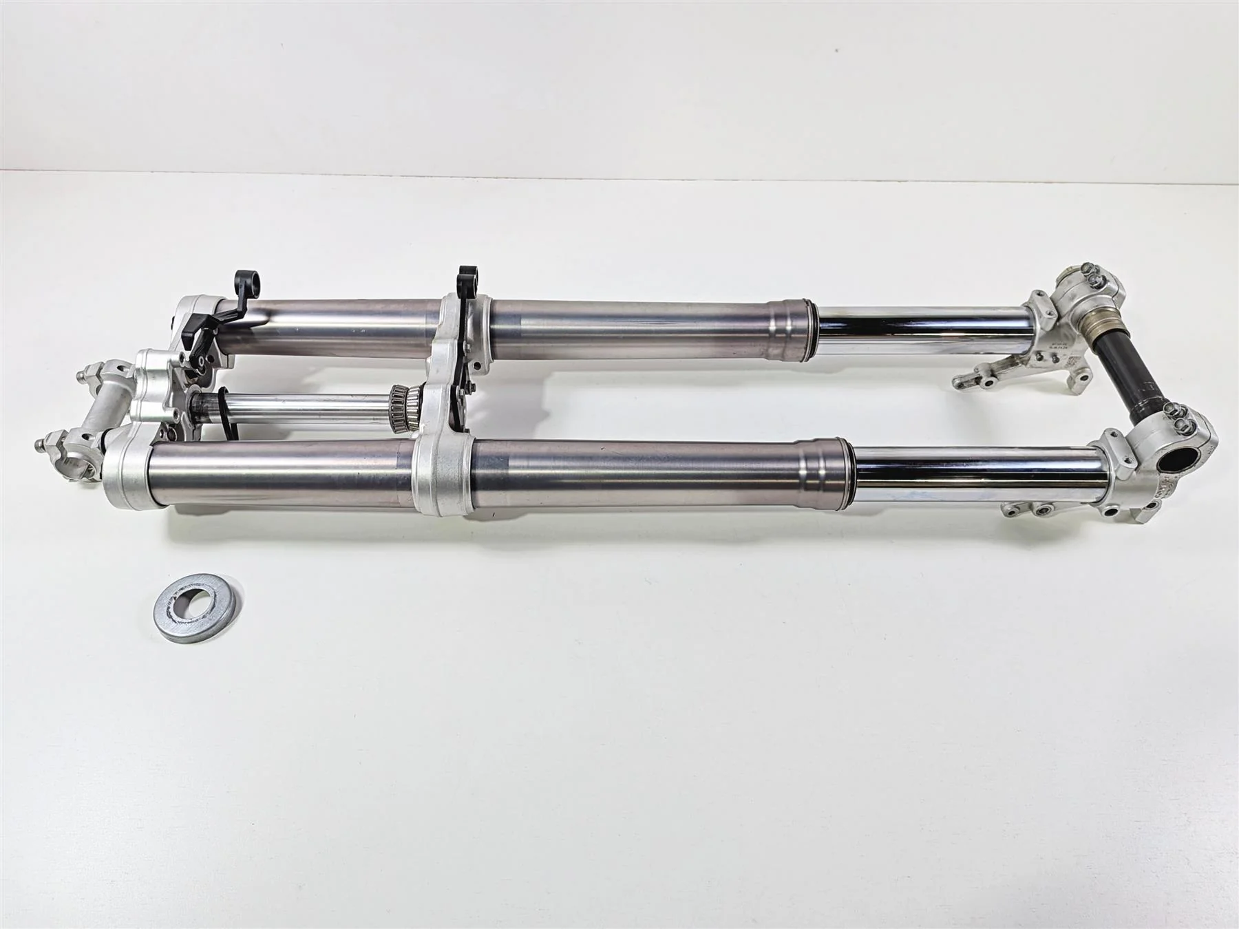 2005 KTM 950 LC8 Adventure Forks Triple Tree Riser Axle 1418Y756LS 1418Y756RS - Image 2