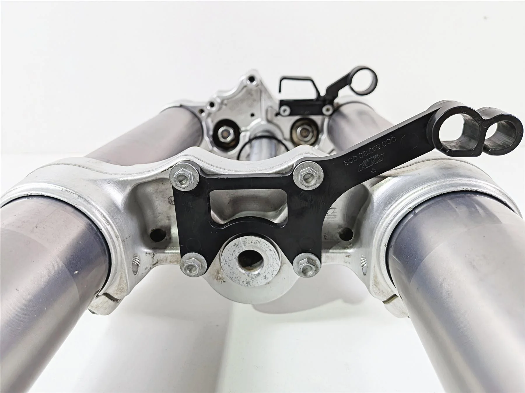 2005 KTM 950 LC8 Adventure Forks Triple Tree Riser Axle 1418Y756LS 1418Y756RS - Image 8