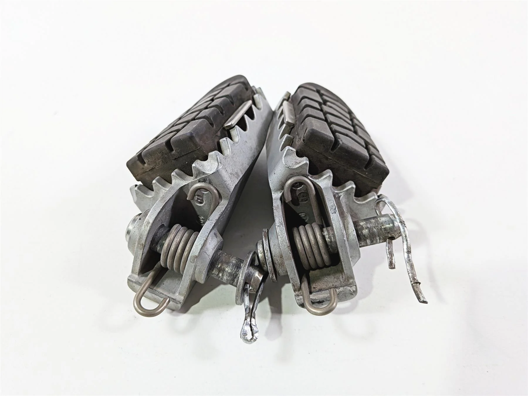 2005 KTM 950 LC8 Adventure Front Rider Foot Peg Rest Set 59003040250 78003041050 - Image 10