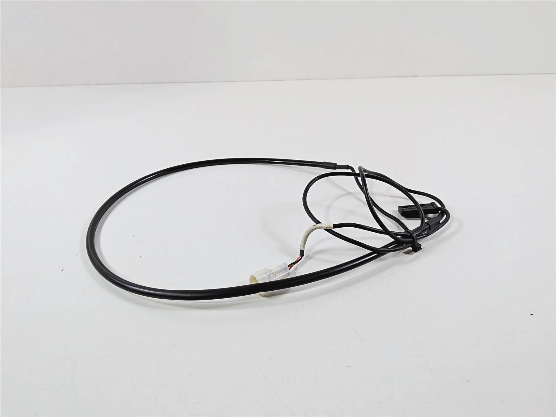 2005 KTM 950 LC8 Adventure Front Wheel Speed Sensor 60014069050 60014068200 - Image 2