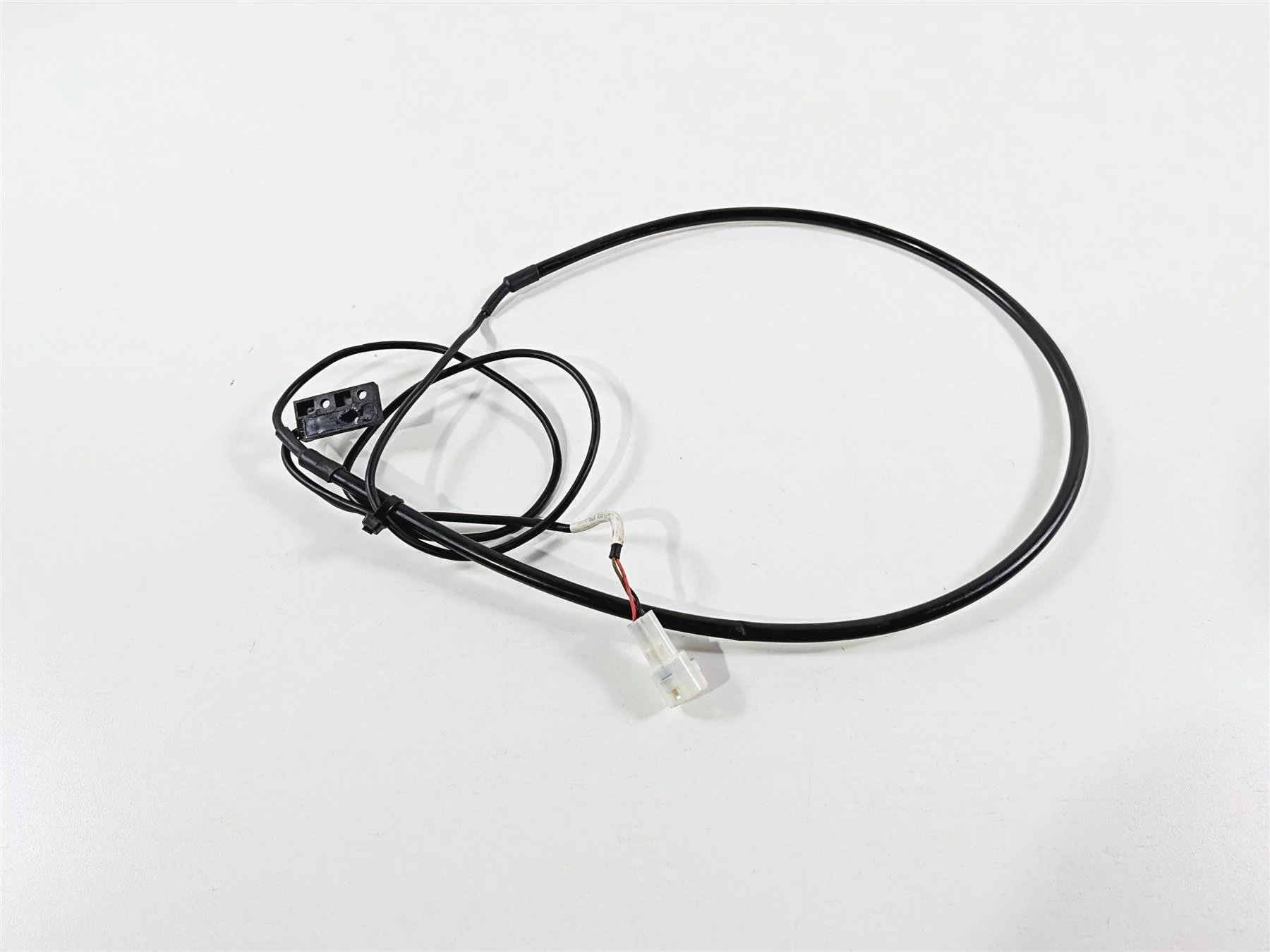 2005 KTM 950 LC8 Adventure Front Wheel Speed Sensor 60014069050 60014068200 - Image 6