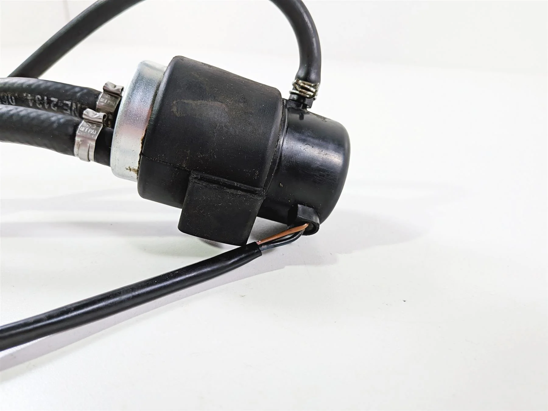 2005 KTM 950 LC8 Adventure Fuel Gas Petrol Pump & Lines - Tested 60012088100 - Image 10