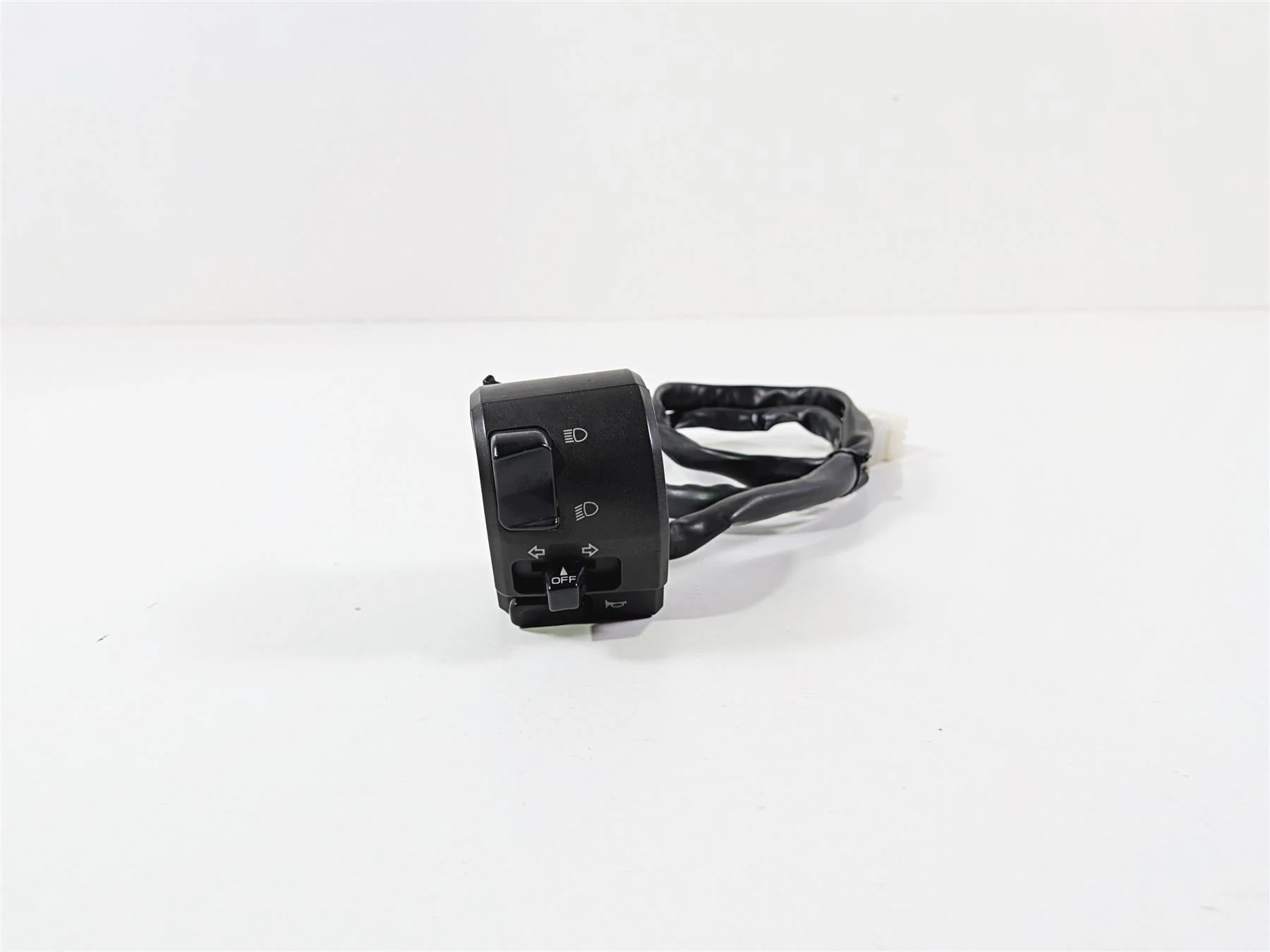2005 KTM 950 LC8 Adventure Left Hand Control Switch Light Blinker 60011070000 - Image 3