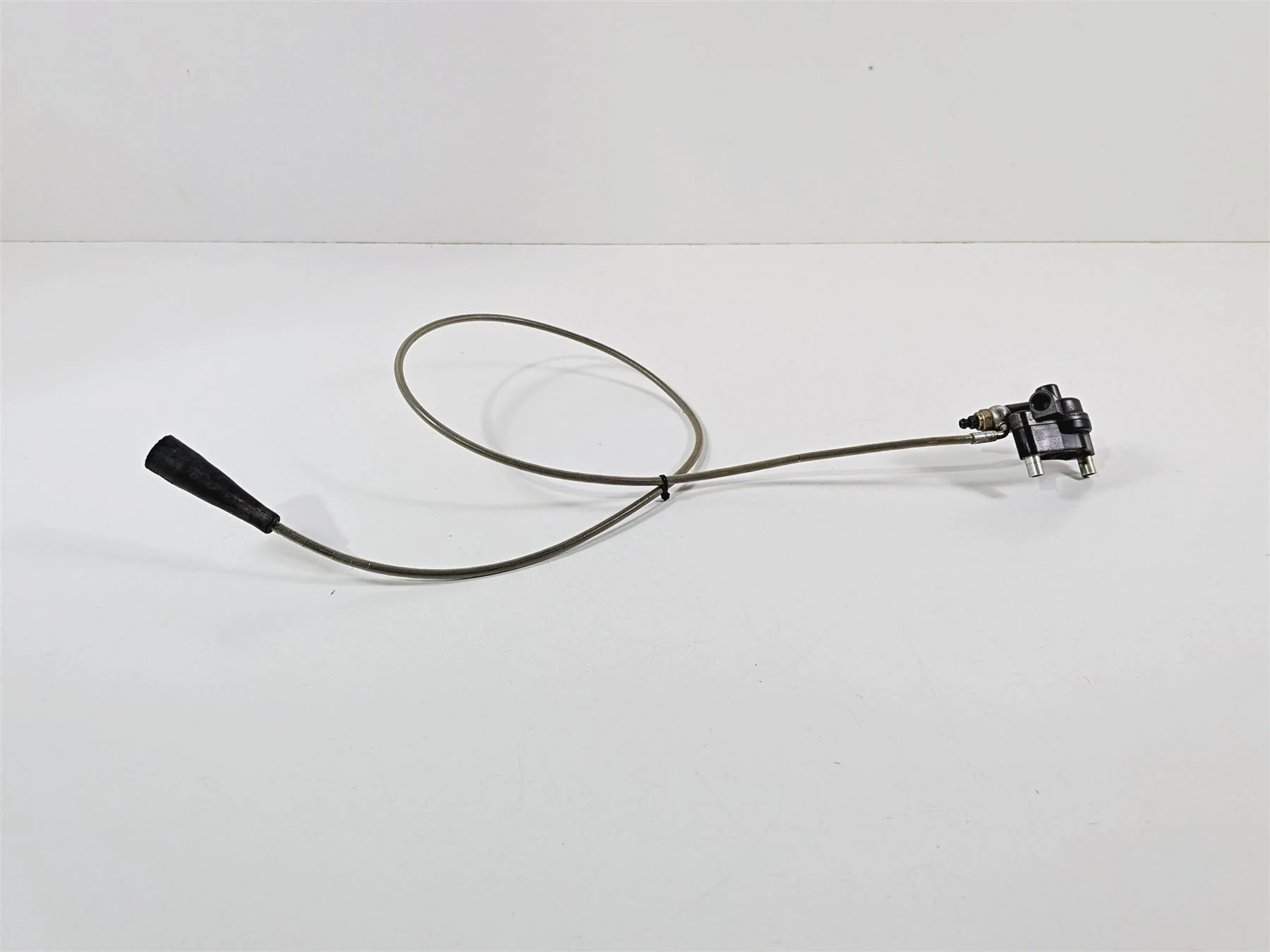 2005 KTM 950 LC8 Adventure Magura Clutch Slave Cylinder & Line 60032061244 - Image 9