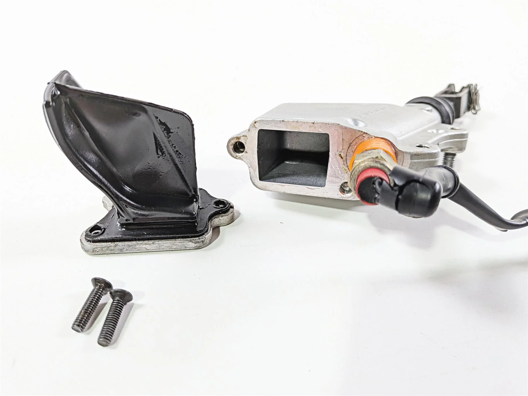 2005 KTM 950 LC8 Adventure Rear Brake Master Cylinder Brembo 60013060200 - Image 10