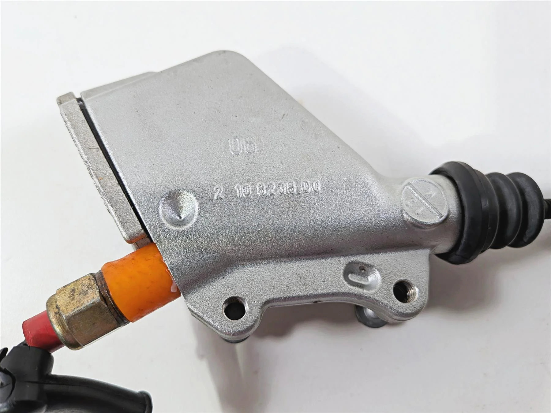 2005 KTM 950 LC8 Adventure Rear Brake Master Cylinder Brembo 60013060200 - Image 8