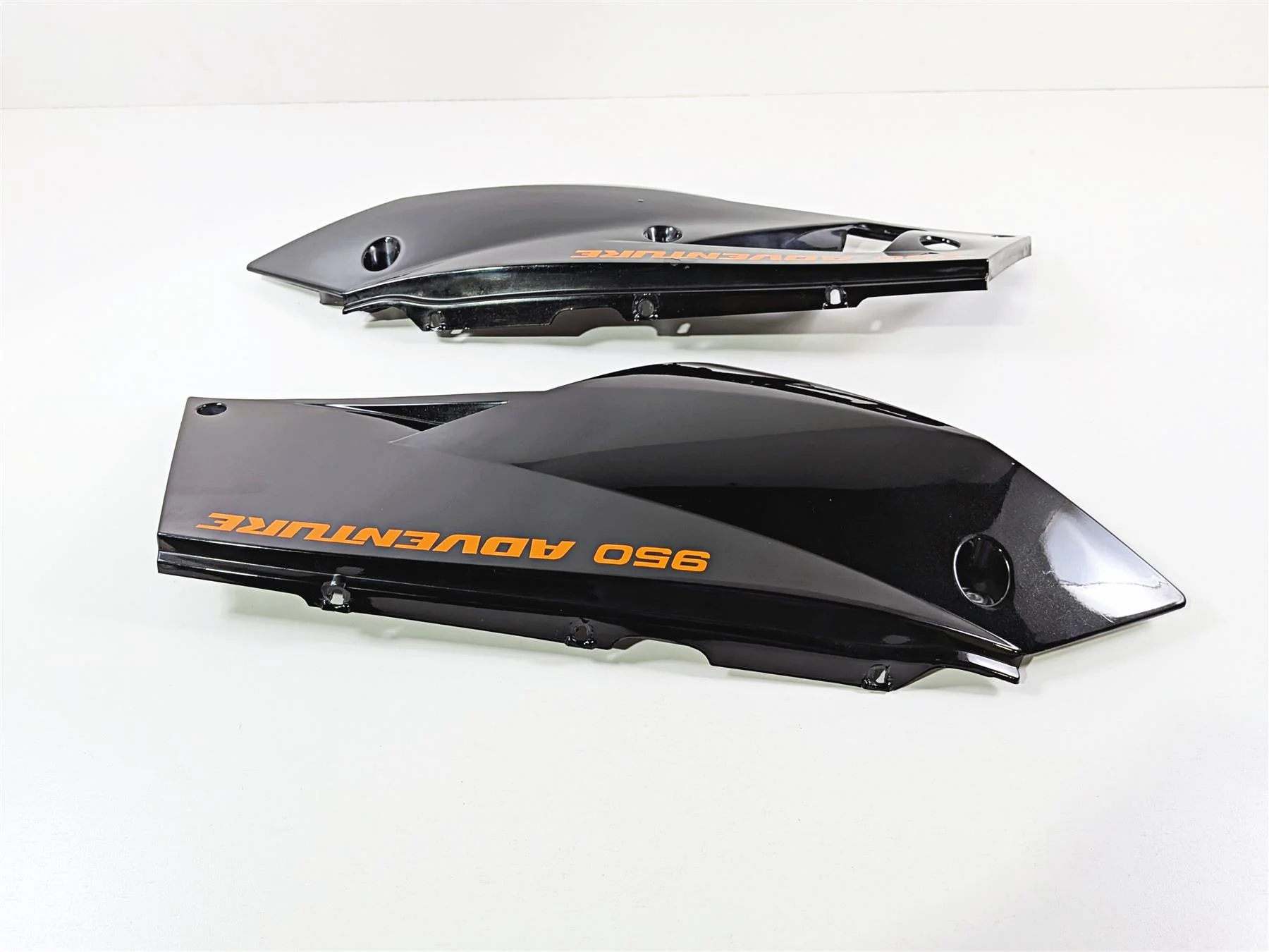2005 KTM 950 LC8 Adventure Rear Tail Side Cover Fairings 60008041000 60008042000 - Image 3