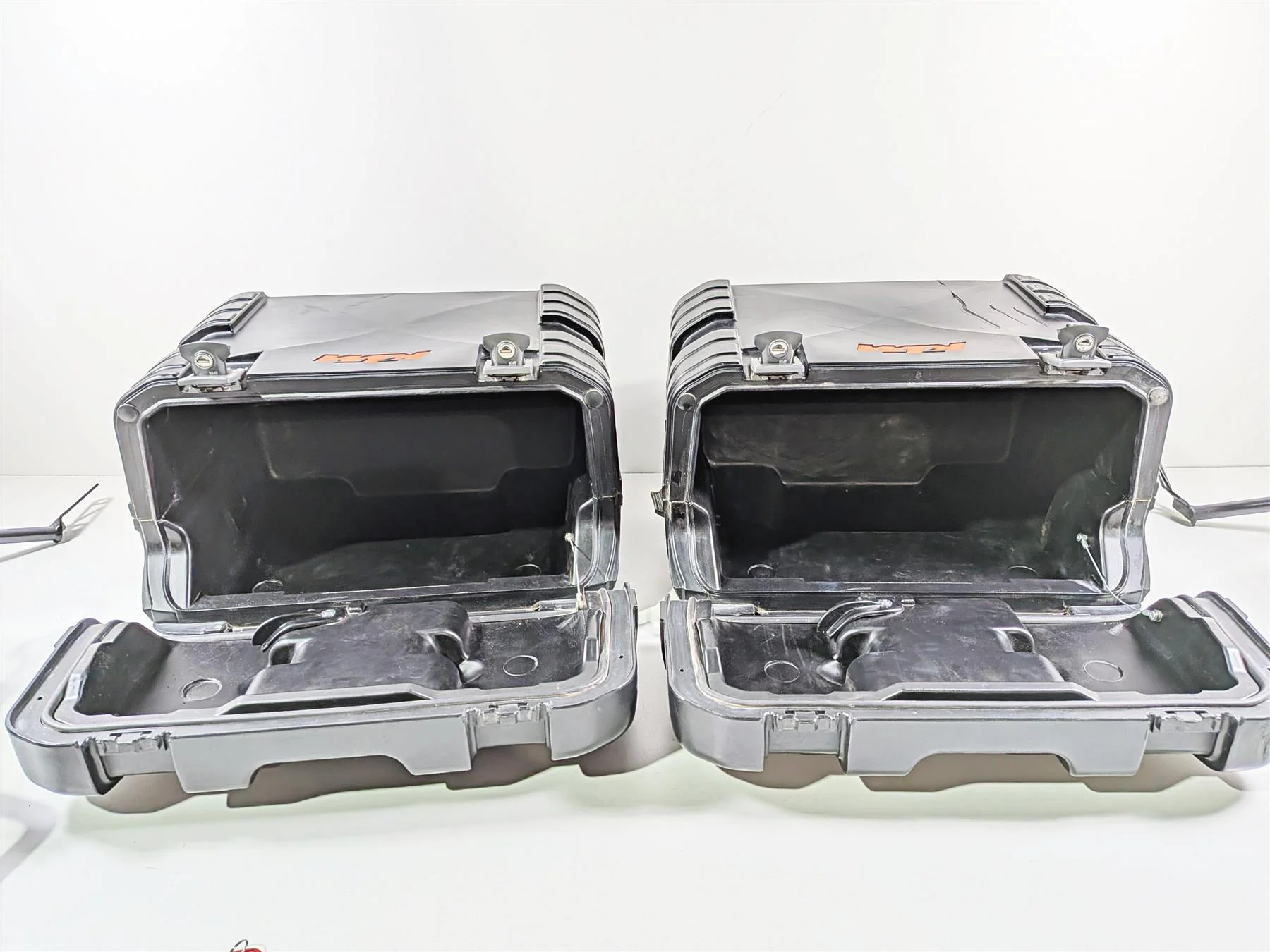 2005 KTM 950 LC8 Adventure Saddlebags Luggage Bag & Pannier Rack Set - Image 8