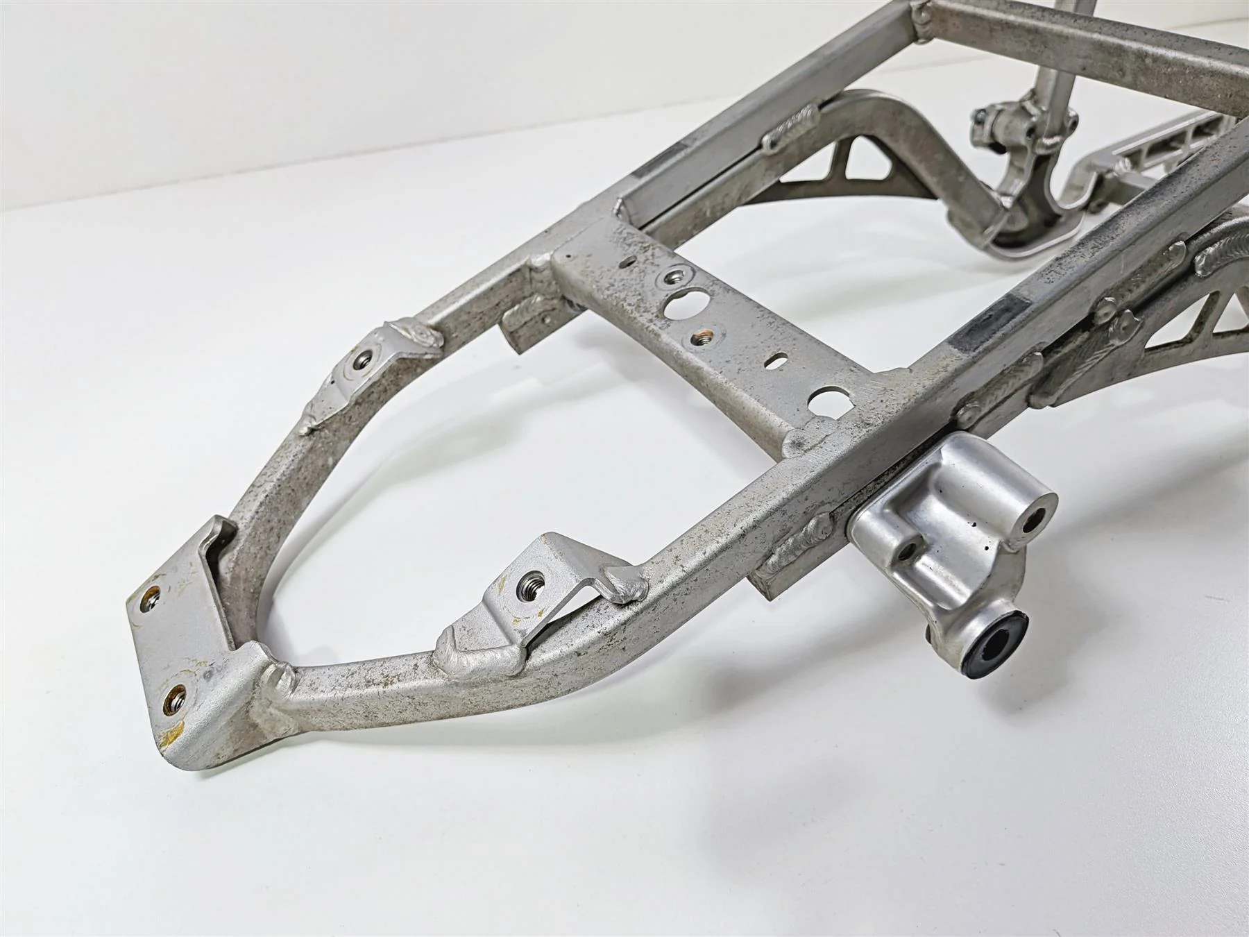 2005 KTM 950 LC8 Adventure Straight Rear Subframe Sub Frame 60003002000 - Image 7