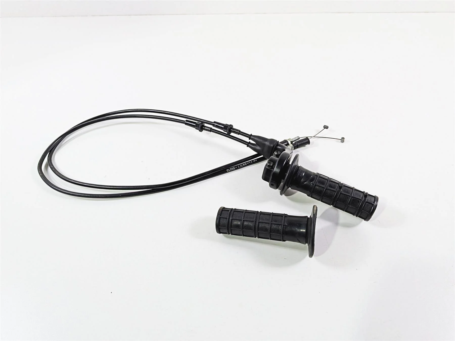 2005 KTM 950 LC8 Adventure Throttle Grip Handle Set 58702010000