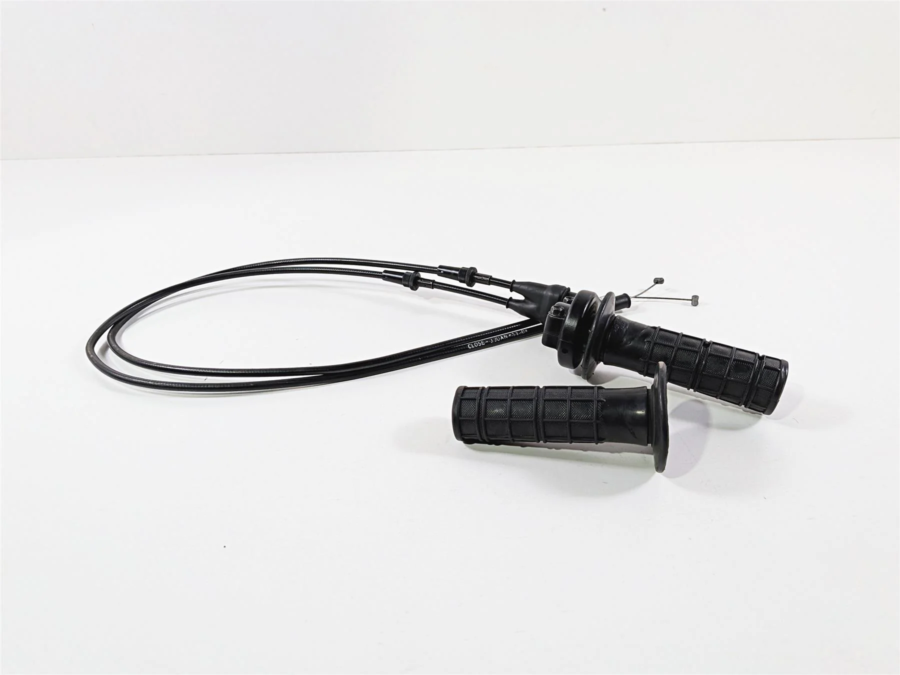2005 KTM 950 LC8 Adventure Throttle Grip Handle Set 58702010000 - Image 2