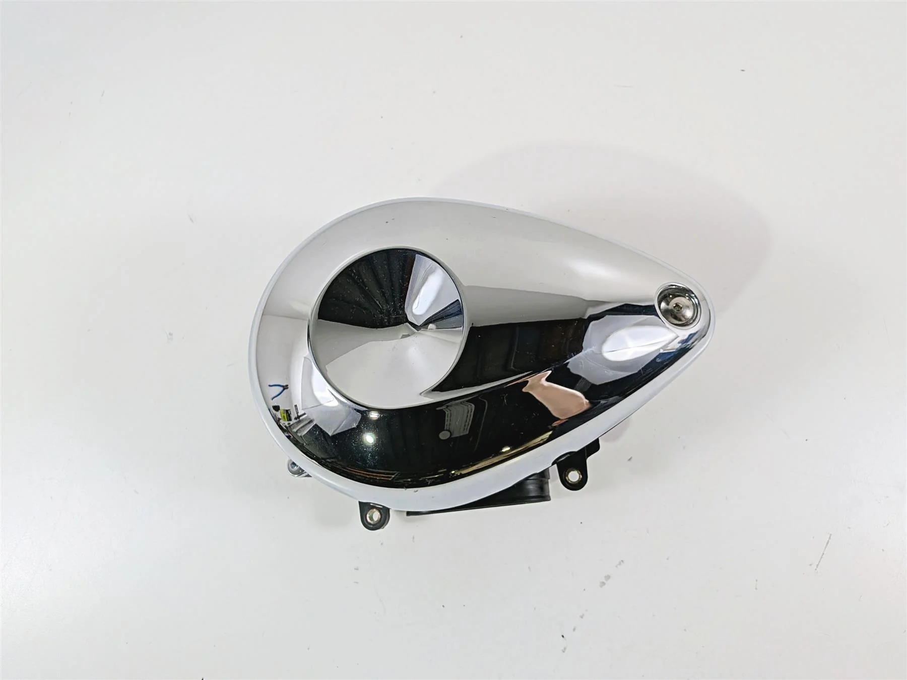 2005 Suzuki VZ800 M50 Boulevard Air Cleaner Case & Chrome Cover 13701-39G01