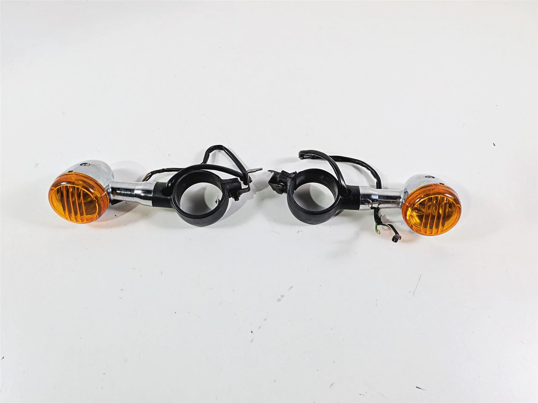 2005 Suzuki VZ800 M50 Boulevard Front Blinker Turn Signal Set - Read 35601-48E60