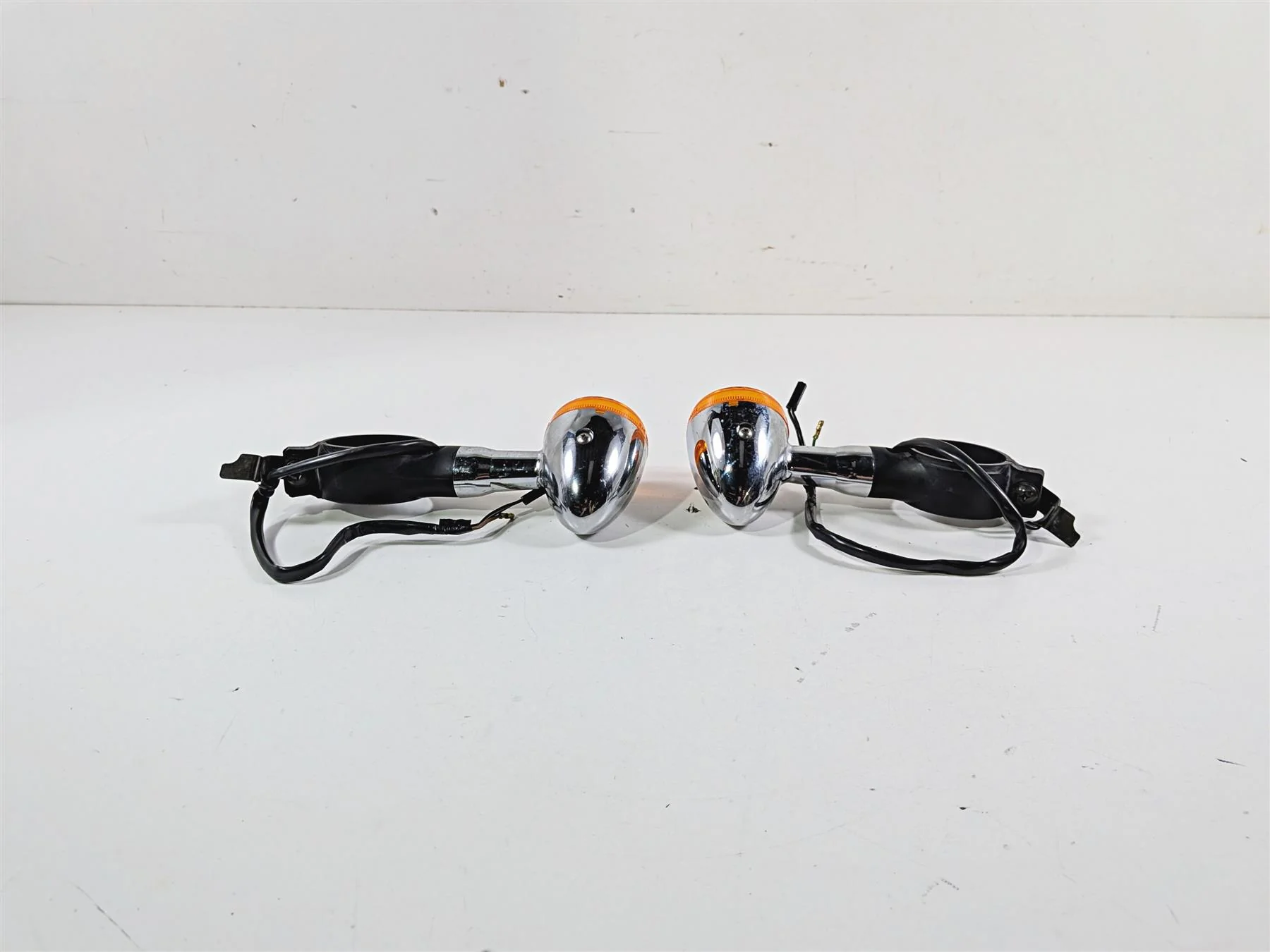 2005 Suzuki VZ800 M50 Boulevard Front Blinker Turn Signal Set - Read 35601-48E60 - Image 4