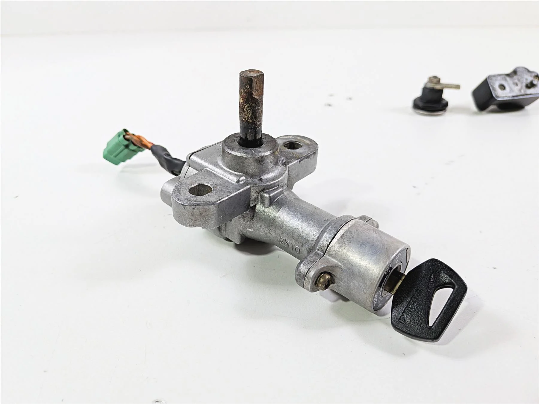 2005 Suzuki VZ800 M50 Boulevard Ignition Switch Key Lock Set - Read 37100-41880 - Image 8