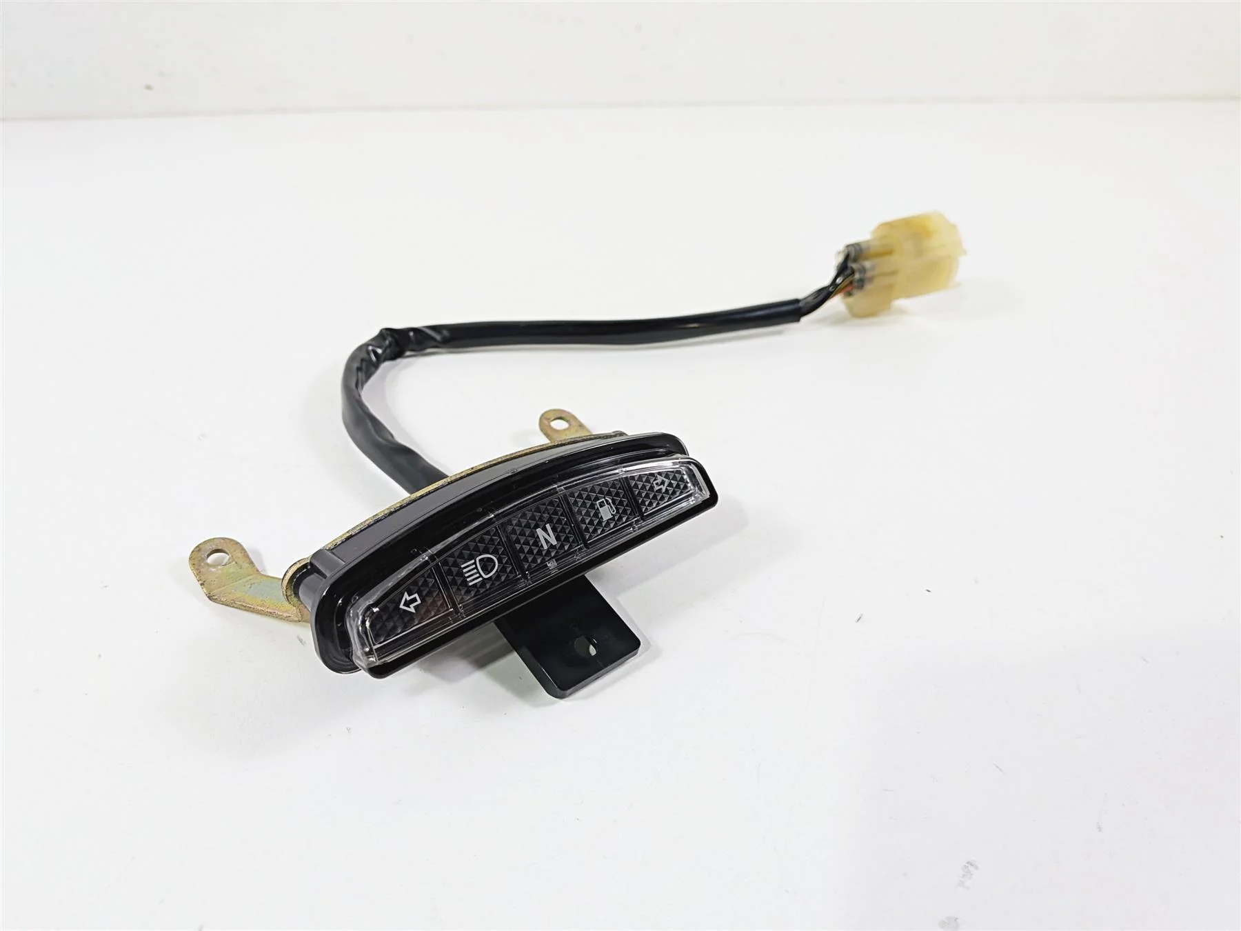 2005 Suzuki VZ800 M50 Boulevard Indicator Instrument Light Set 36380-39G00 - Image 12