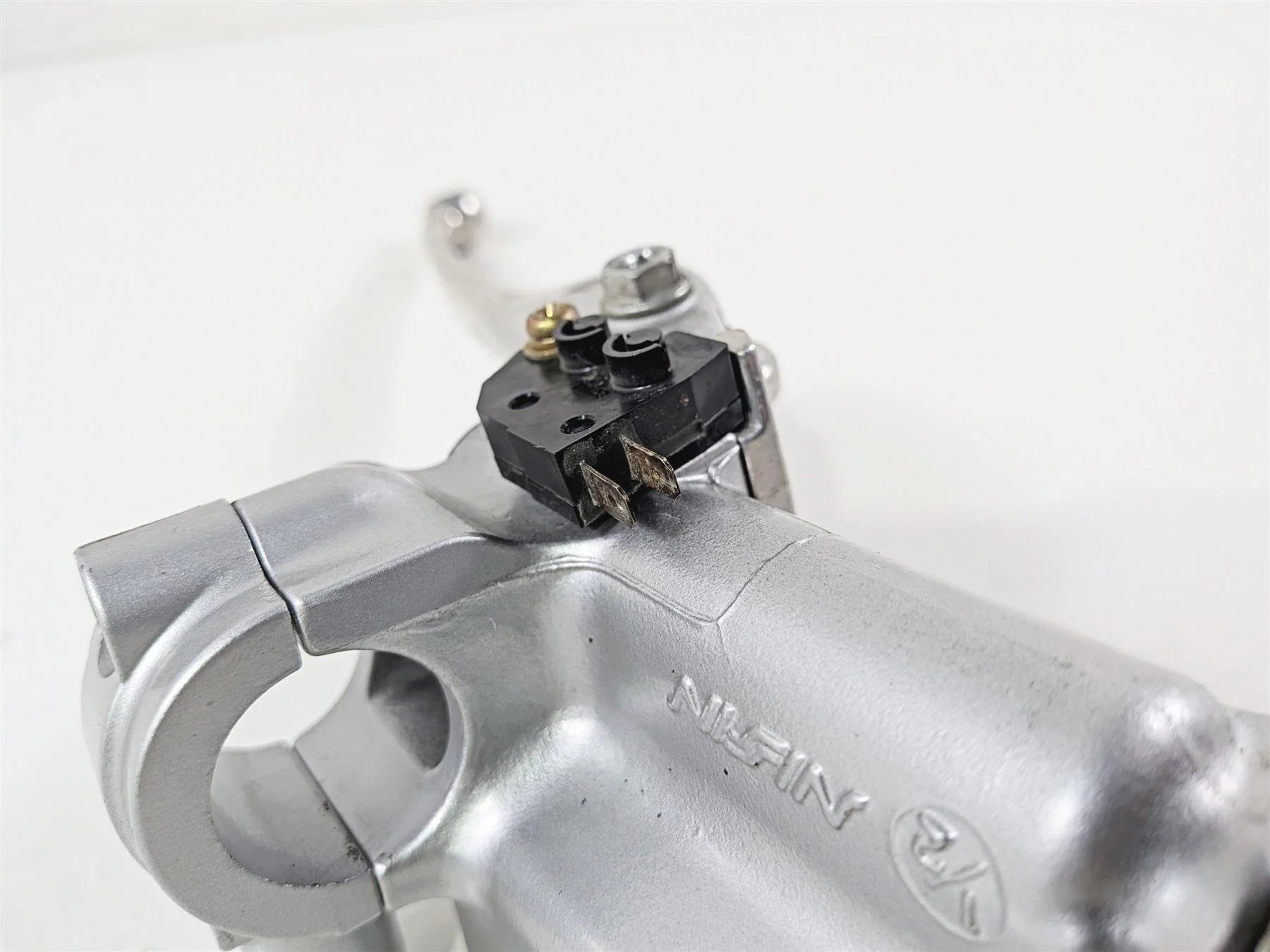 2005 Suzuki VZ800 M50 Boulevard Nissin Front Brake Master Cylinder 59600-10F50 - Image 8