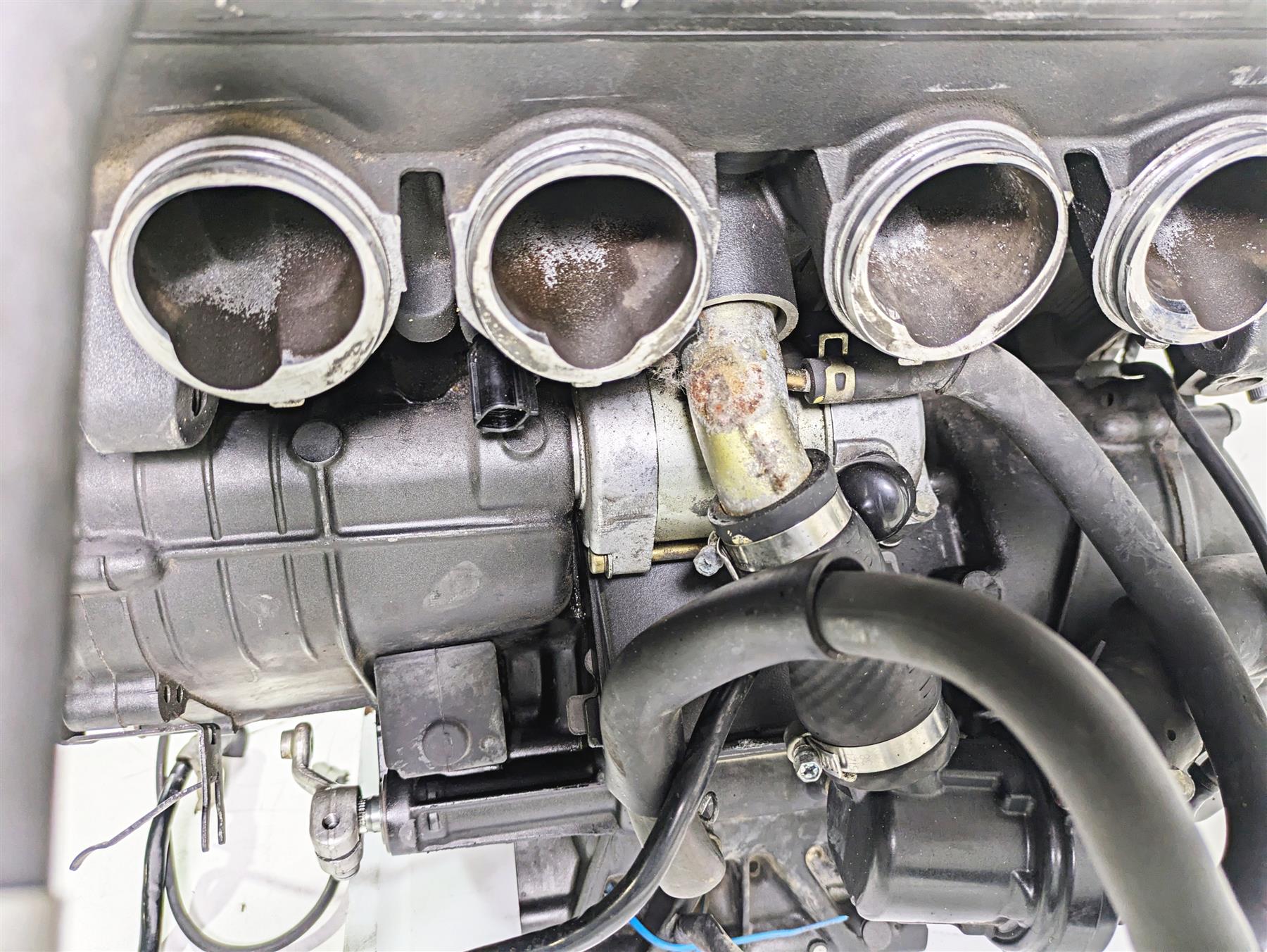 2005 Yamaha YZFR1 YZF R1 Engine Motor FOR PARTS - Read 5VY-15100-00-00 - Image 8