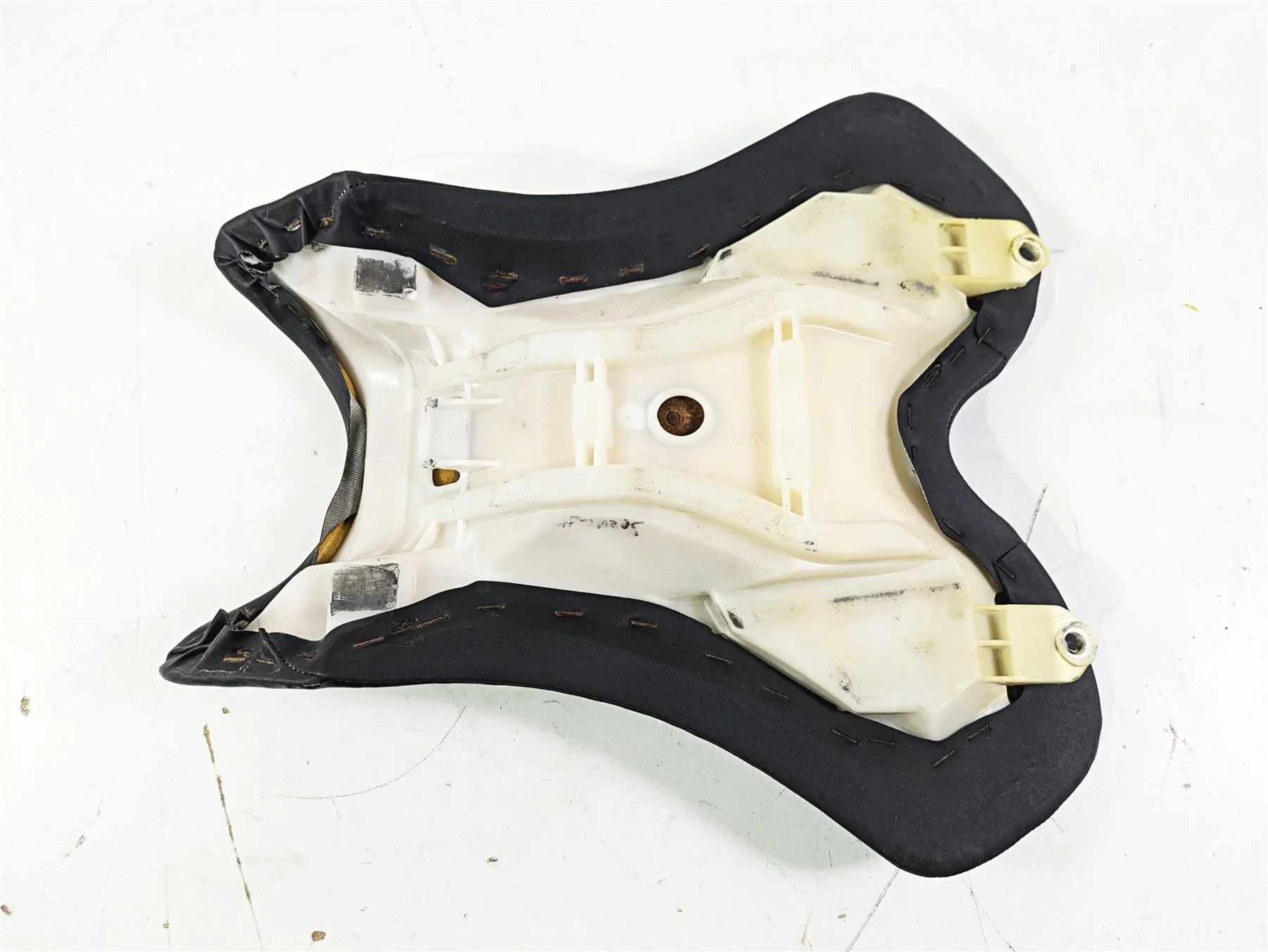 2005 Yamaha YZFR1 YZF R1 Front Rider Seat Saddle -No Tears 5VY-24710-00-00 - Image 7