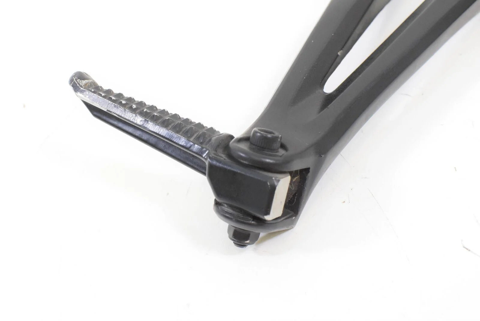2005 Yamaha YZFR1 YZF R1 Rear Passenger Foot Peg Footpeg Set R 5VY-2741L-00-00 - Image 6