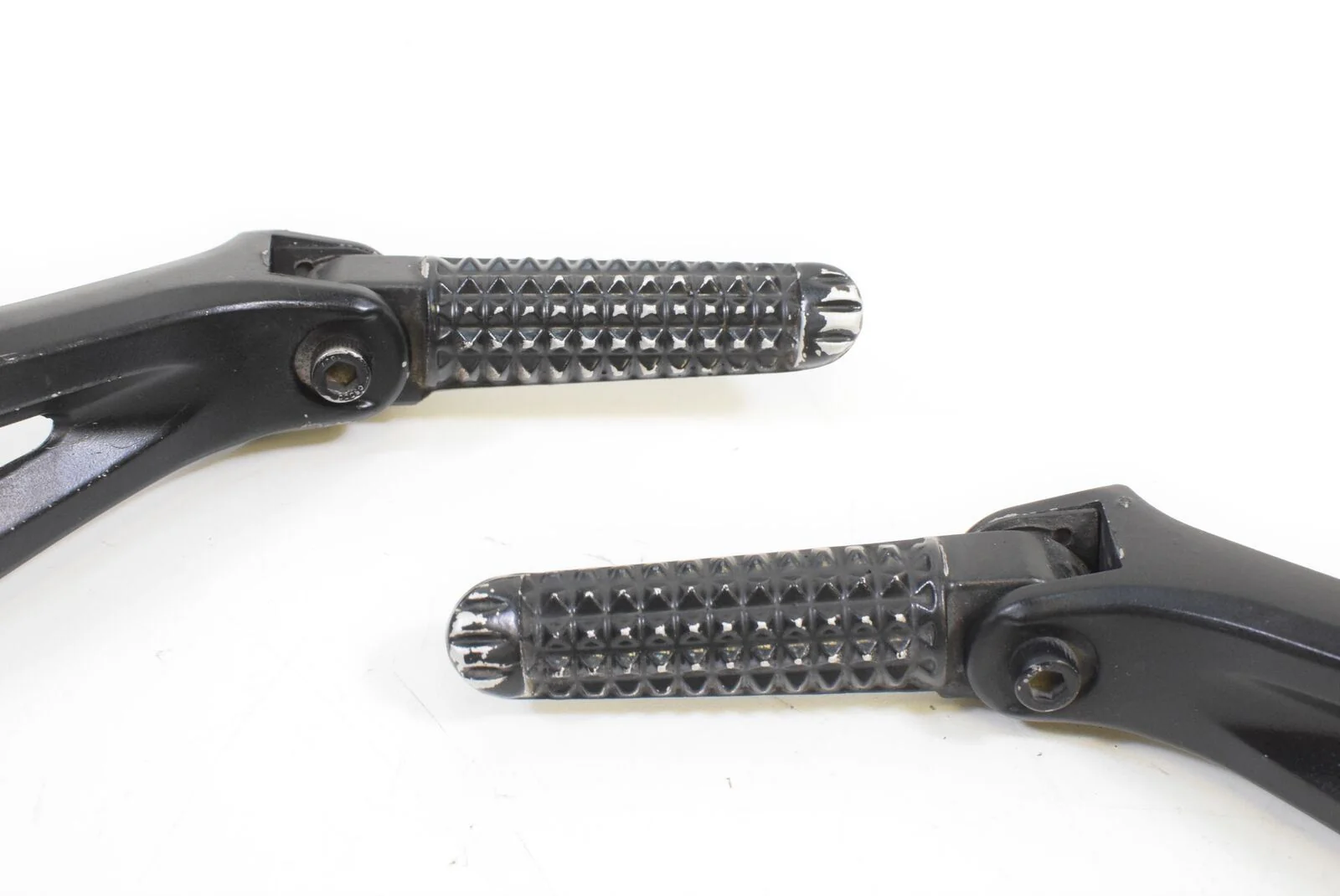 2005 Yamaha YZFR1 YZF R1 Rear Passenger Foot Peg Footpeg Set R 5VY-2741L-00-00 - Image 8