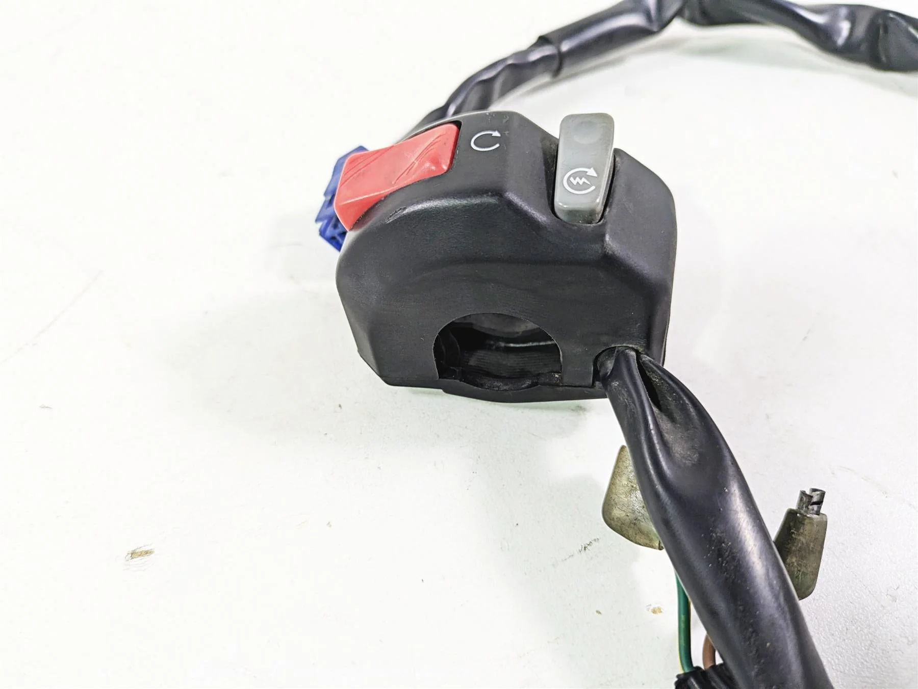 2005 Yamaha YZFR1 YZF R1 Right Hand Control Switch Start Kill Stop 5PW-83975-00 - Image 8