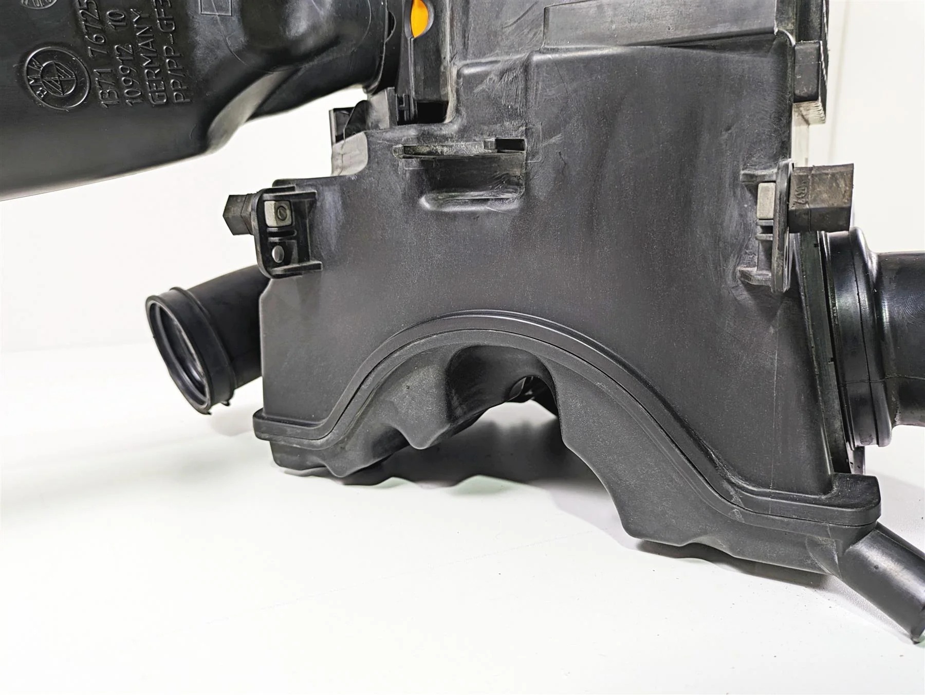 2006 BMW R1200GS K255 Adv Air Box Filter + Tubes & Front Air Ram 13717672506 - Image 8