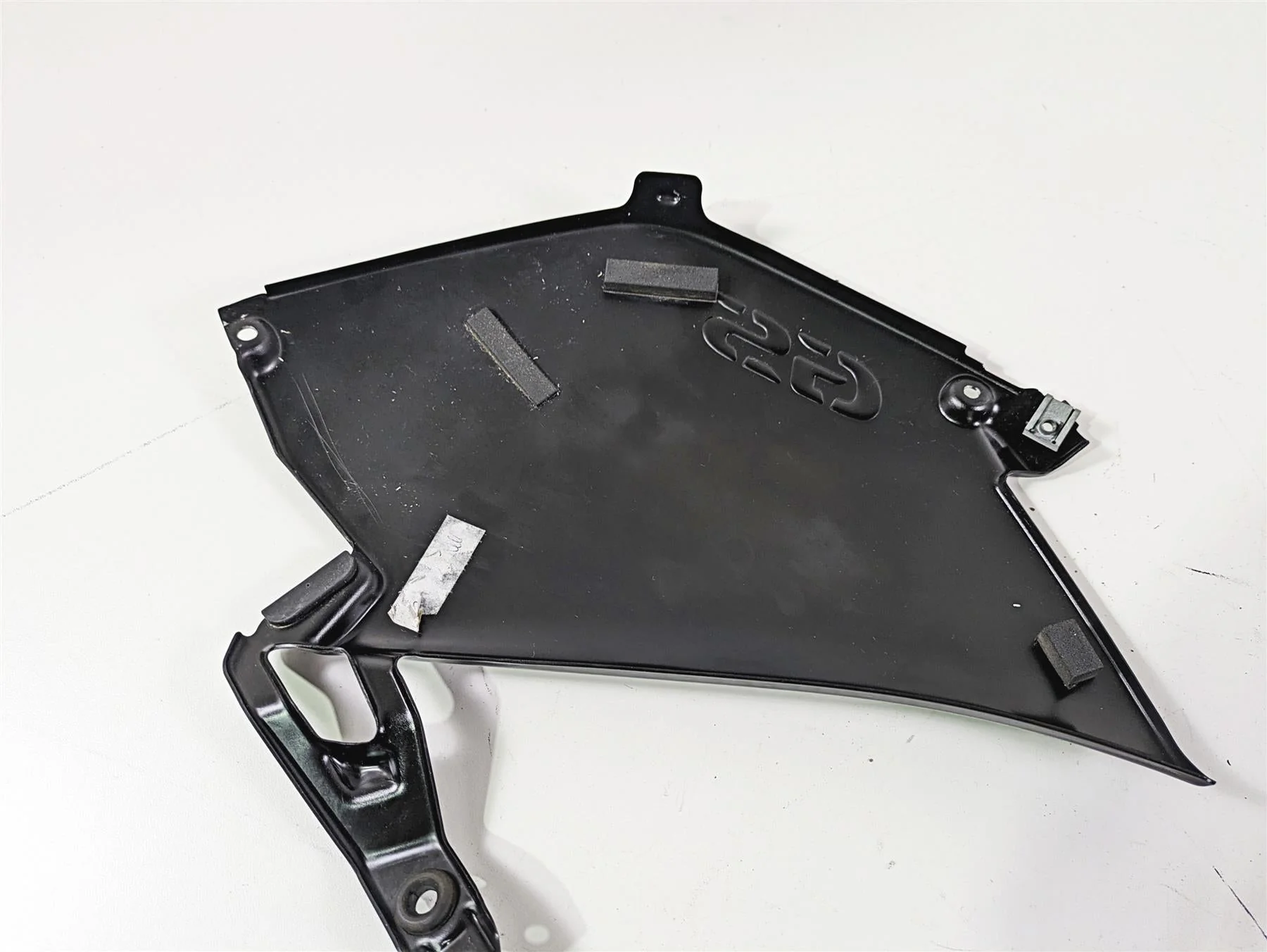 2006 BMW R1200GS K255 Adv Between Leg Side Cover Set 46637698234 46637727269 - Image 10